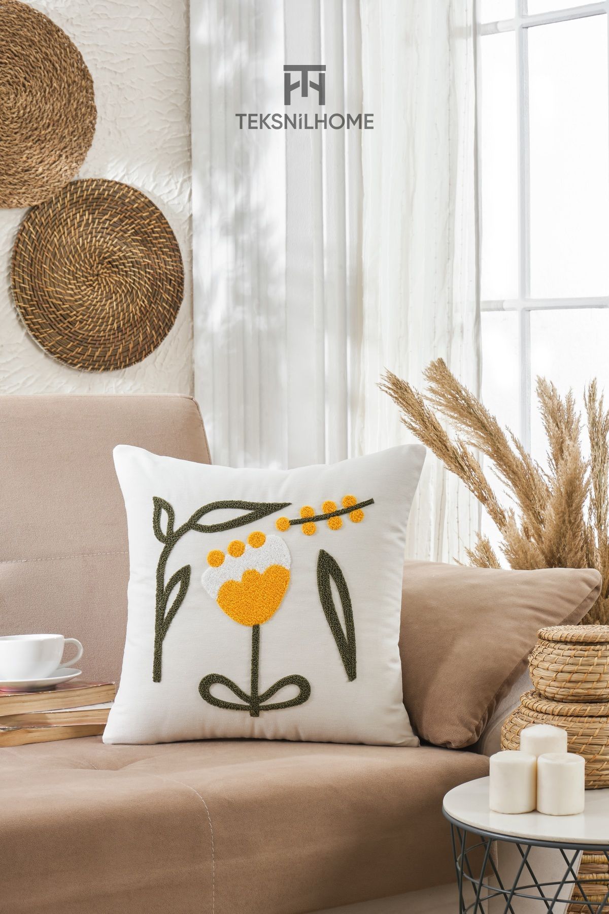 TeksNil Home Punch Nakışlı Lale Desenli Kırlent Kılıfı Dekoratif Yastık Kılıfı