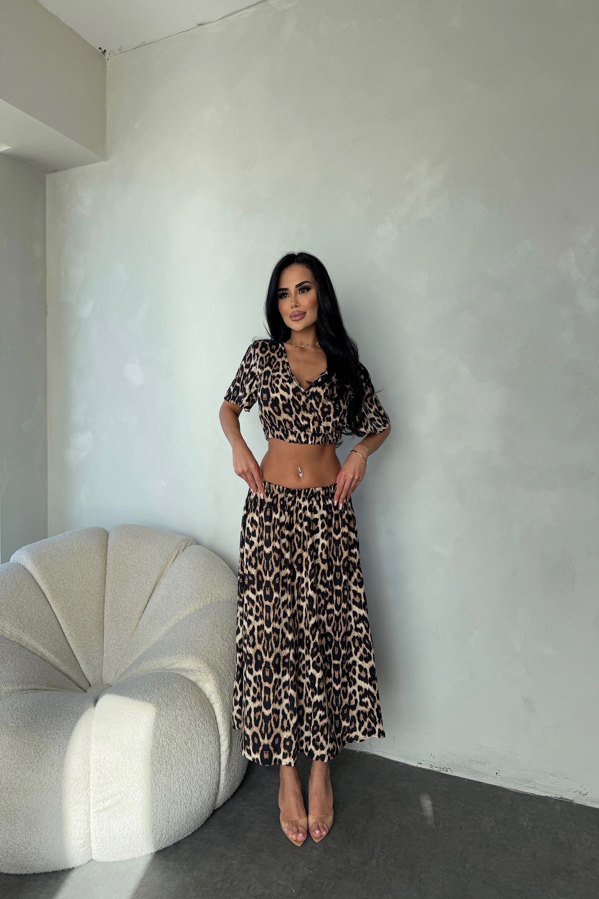 kamacibutik V Yaka Leopar Desenli İkli Takım Elbise