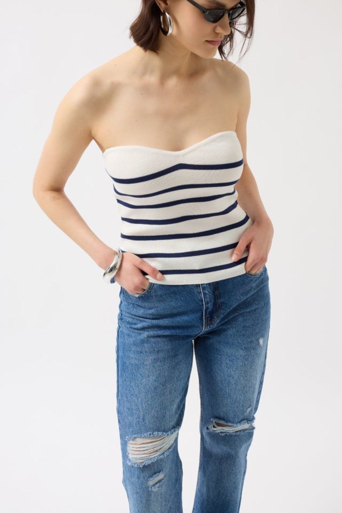 ARUZ MODA Çizgili Straplez Dokulu Bluz