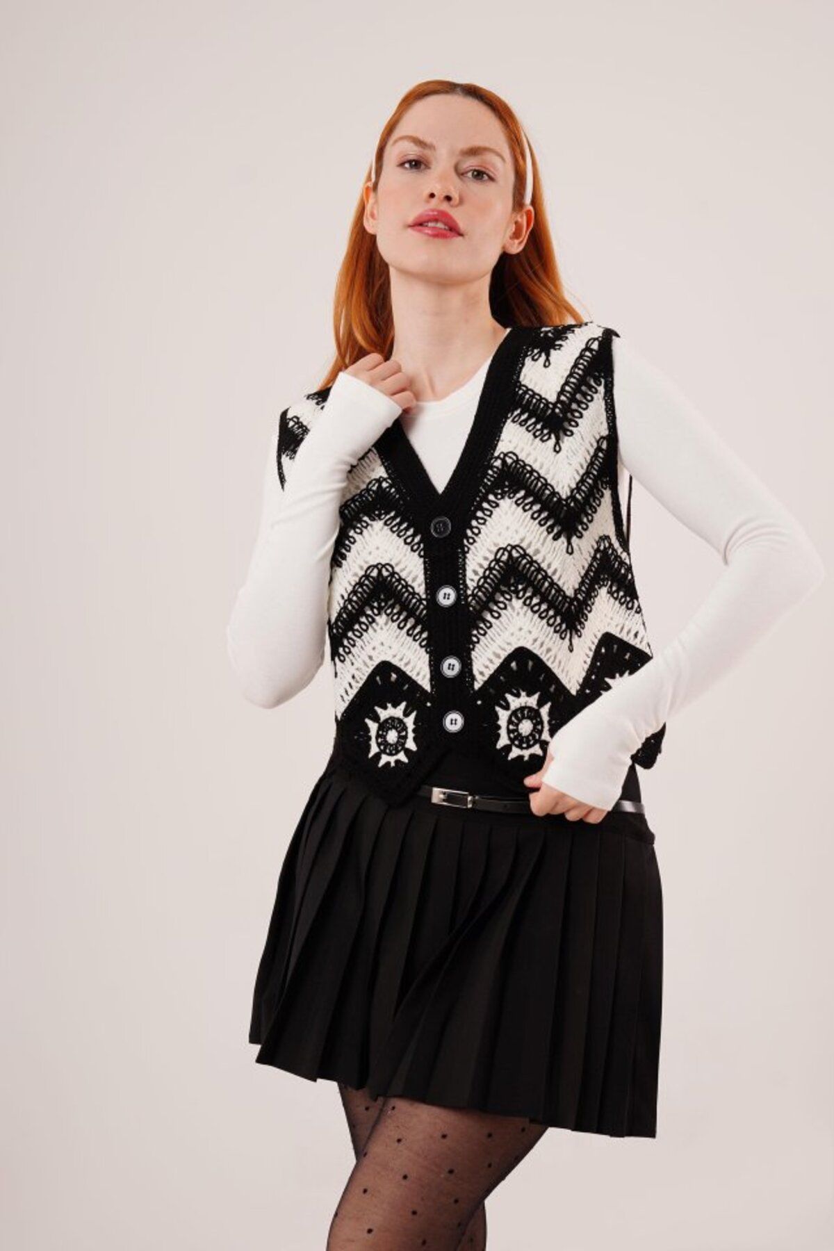 ARUZ MODA Zikzak Geçişli Triko Örme Siyah Yelek