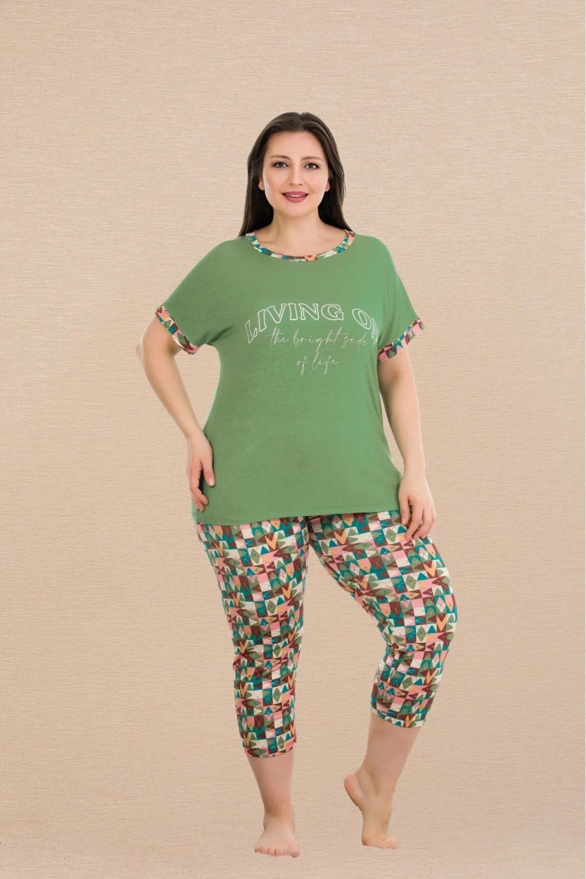 Lady Lingerie Kısa Kollu Bisiklet Yakalı Kapri Taytlı Battal Beden Kadın Pijama Takımı