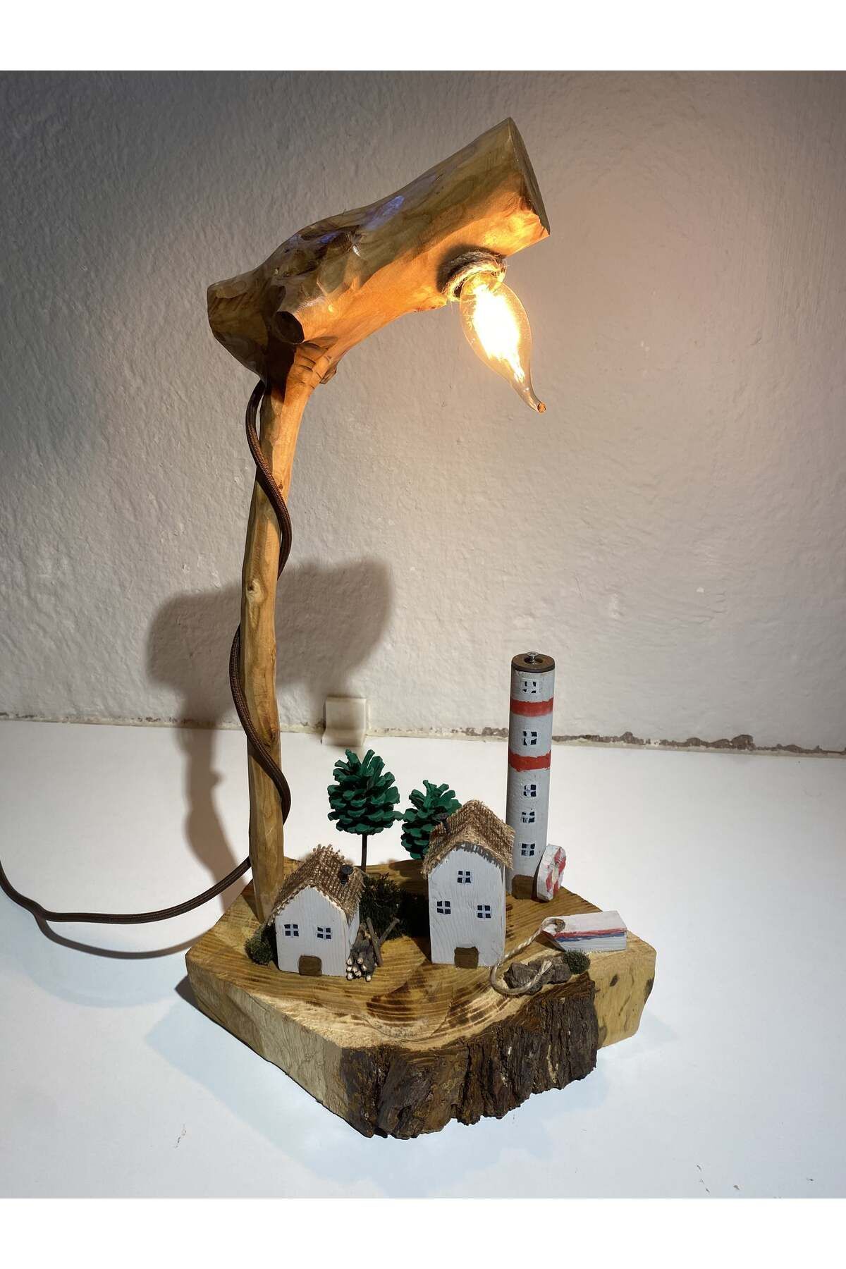 MB happyartshop Dekoratif Ahşap Masa Üstü Lamba