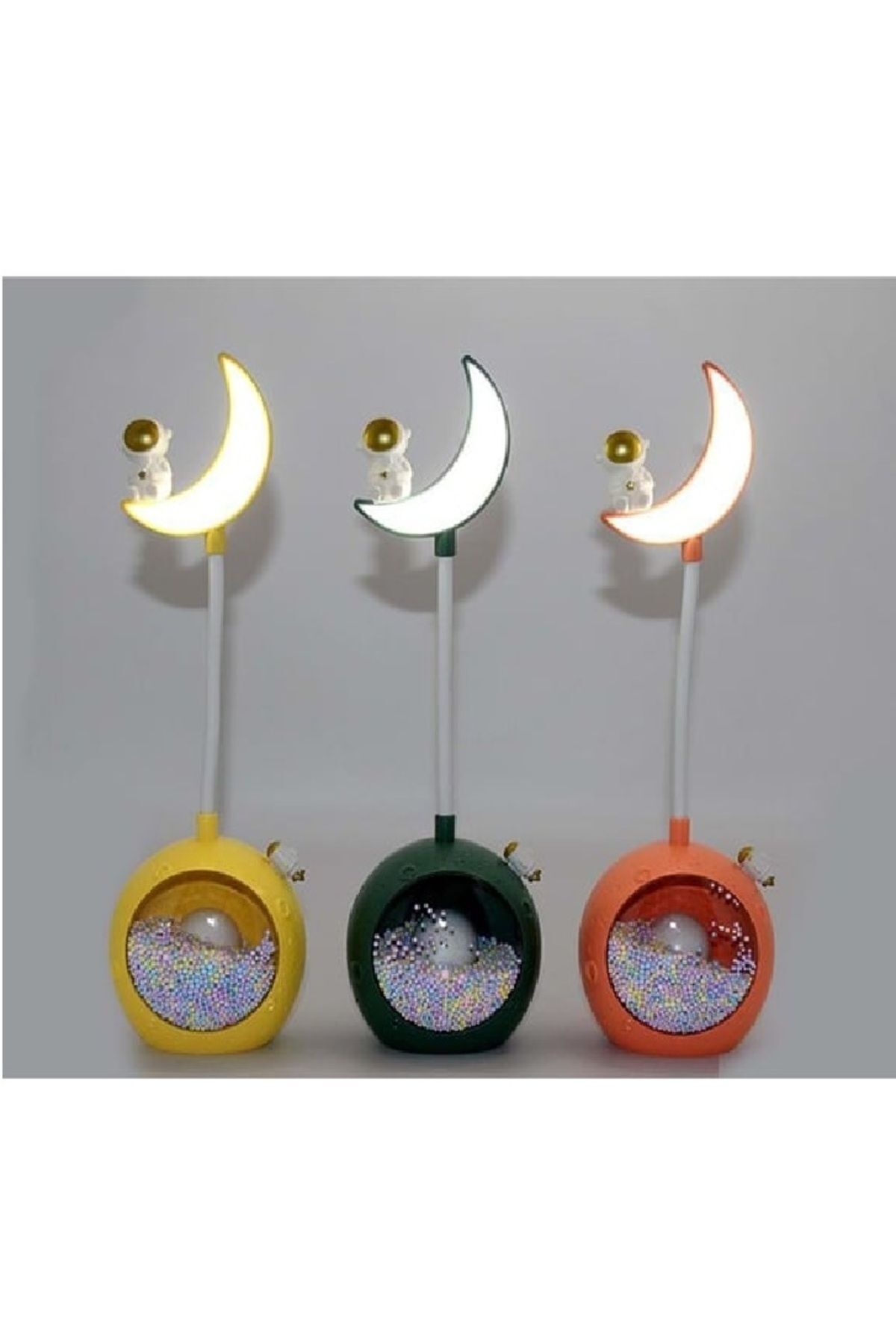 Yaratıcı sanatlar atölyesi Ay Üstünde Oturan Astronot USB Şarjlı Masa Lambası