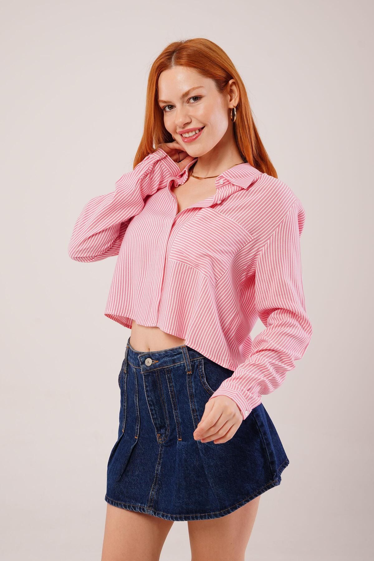 ARUZ MODA Tek Cep Çizgili Pembe Kısa Gömlek
