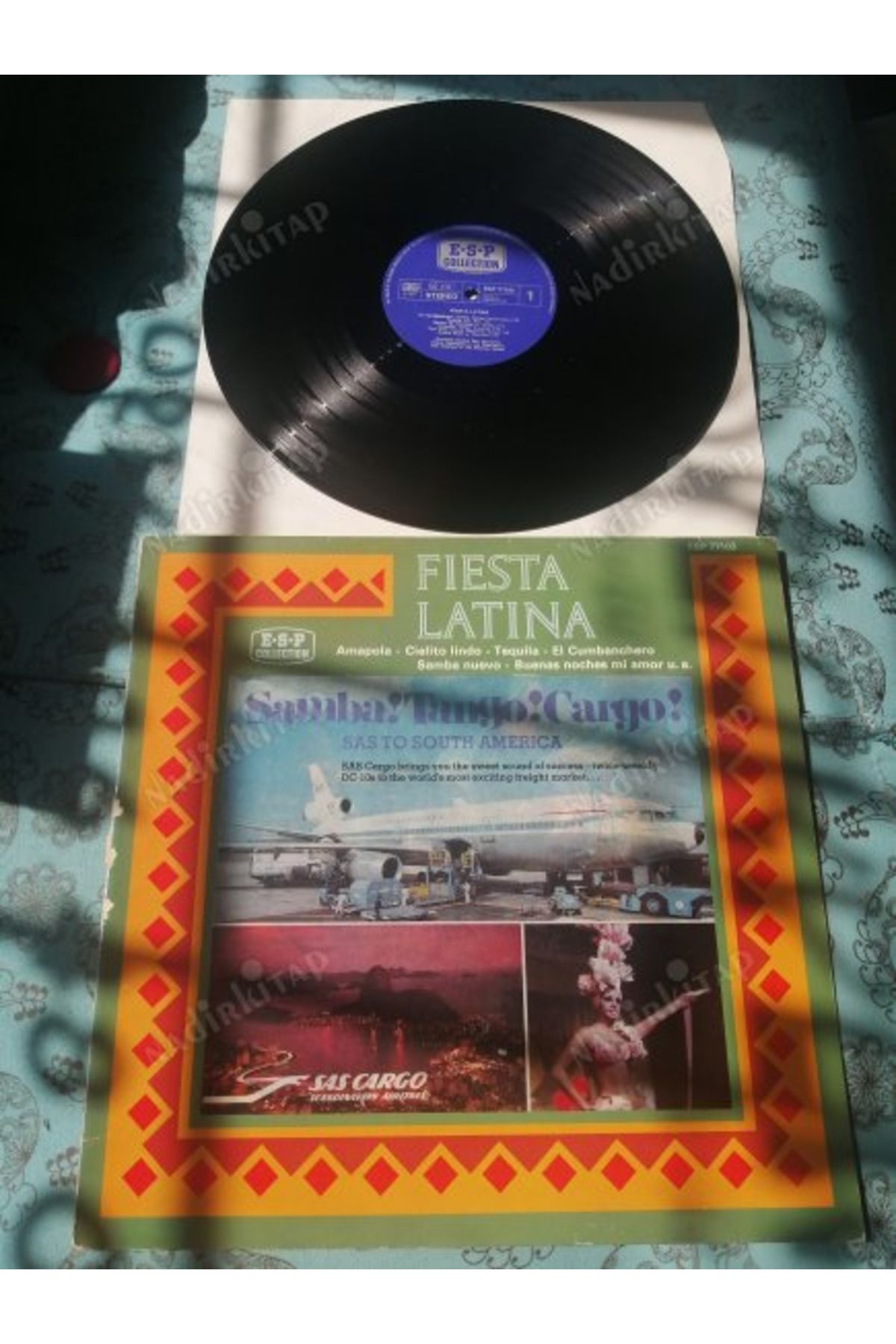 Plakperest FIESTA LATINA - SAMBA TANGO CARGO - SAS HAVAYOLLARI MÜZİKLERİ 1977 İSVİÇRE BASIM LP - 33 LÜK PLAK