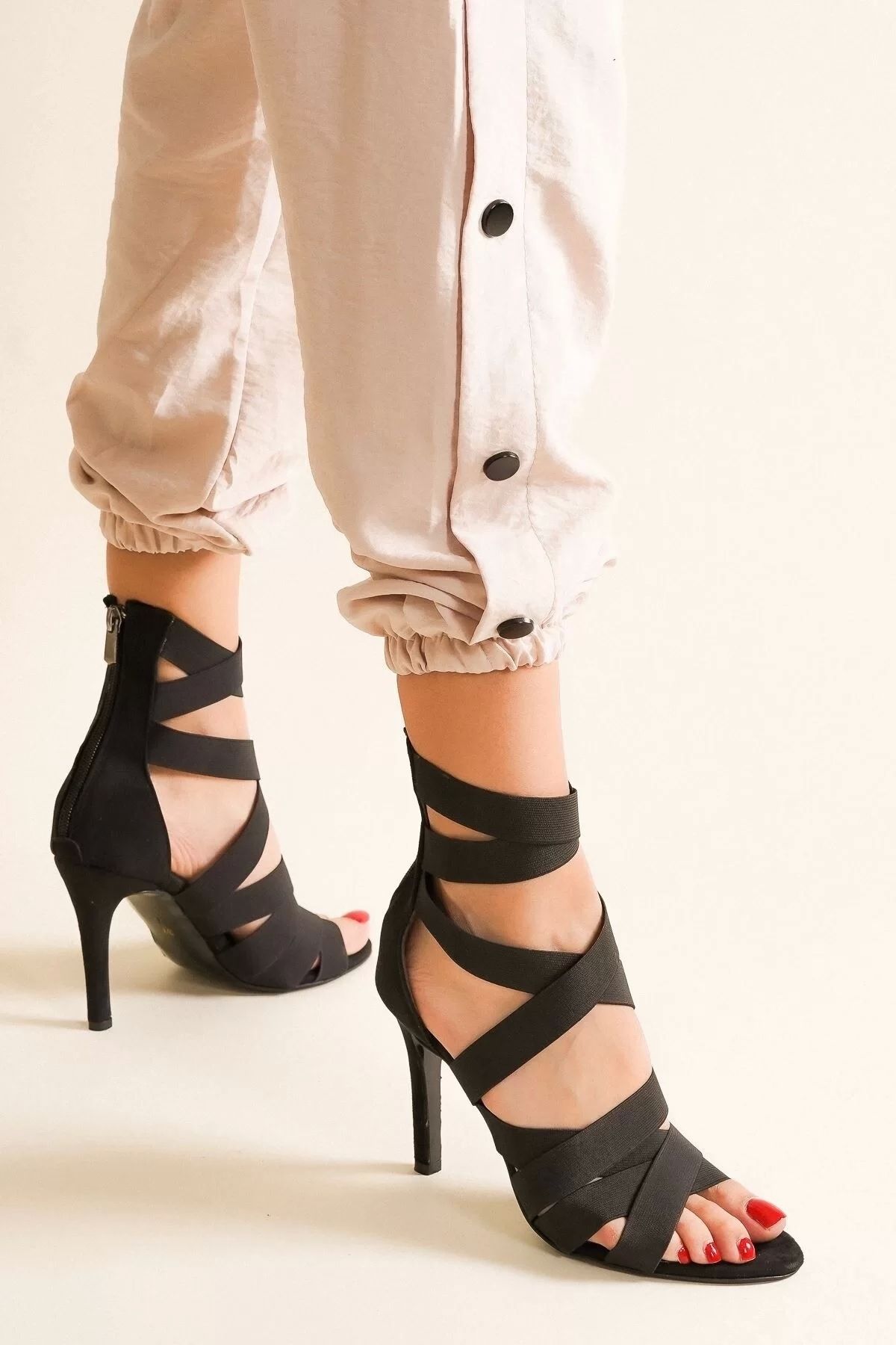 PayBuy Kadın Çapraz Elastik Bantlı Stiletto Topuklu Arka Fermuarlı Ayakkabı Sandalet Modeli