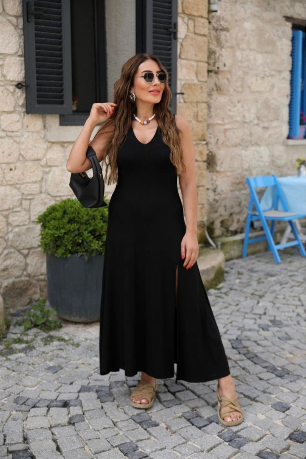 ARUZ MODA Kadın Askılı V Yakalı Yırtmaçlı Viskon Elbise