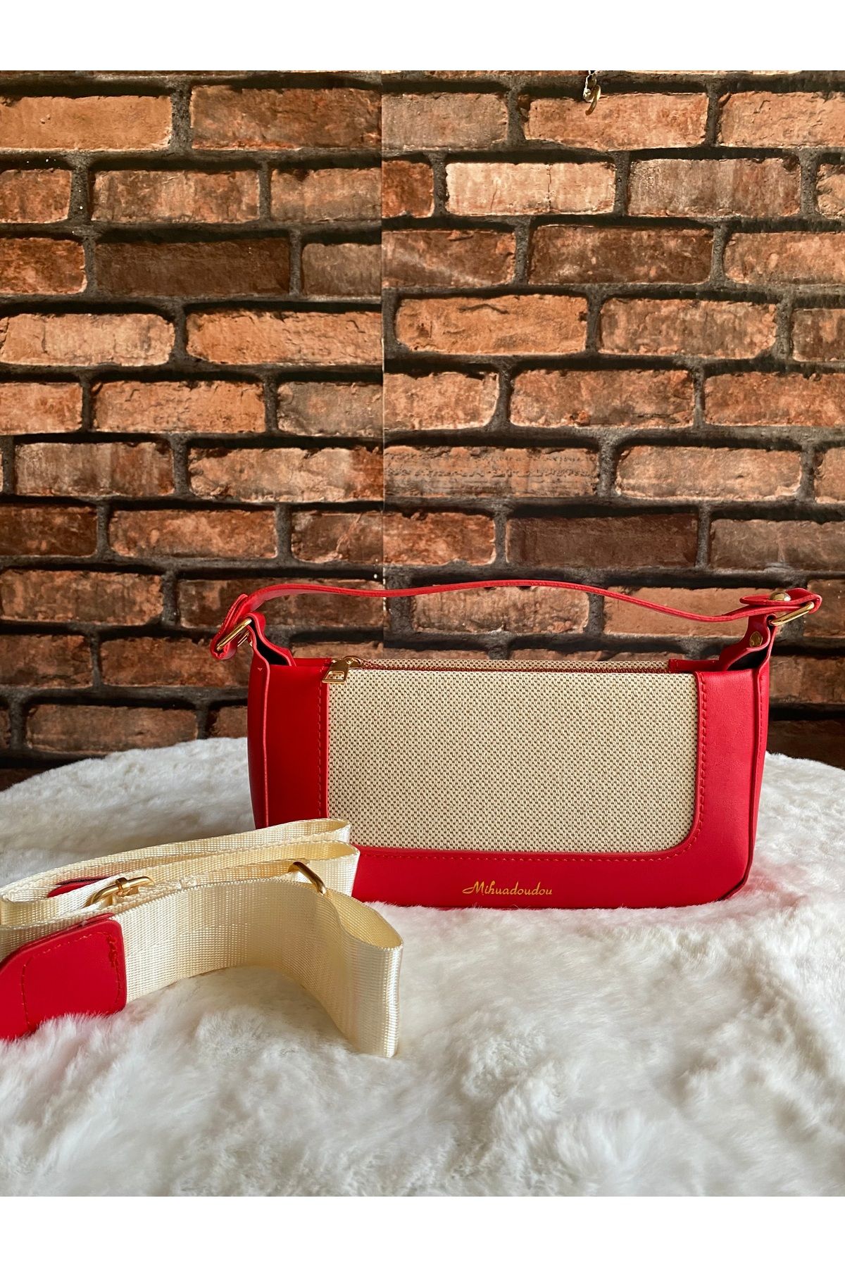 eladabags Kırmızı desenli baget model askılı çanta