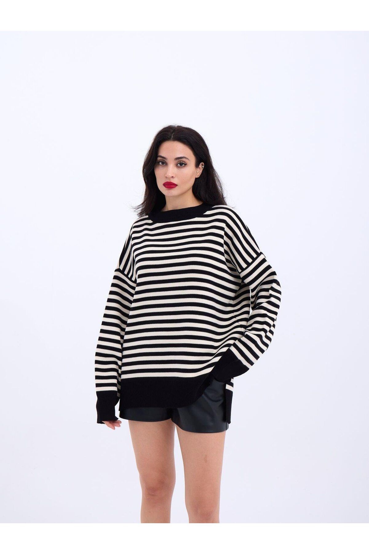 ARUZ MODA 3344 ÇİZGİLİ SALAŞ KAZAK-SİYAH-KREM