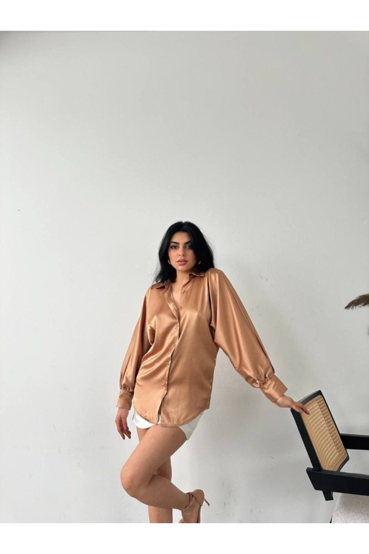 ARUZ MODA Dökümlü Saten Gömlek