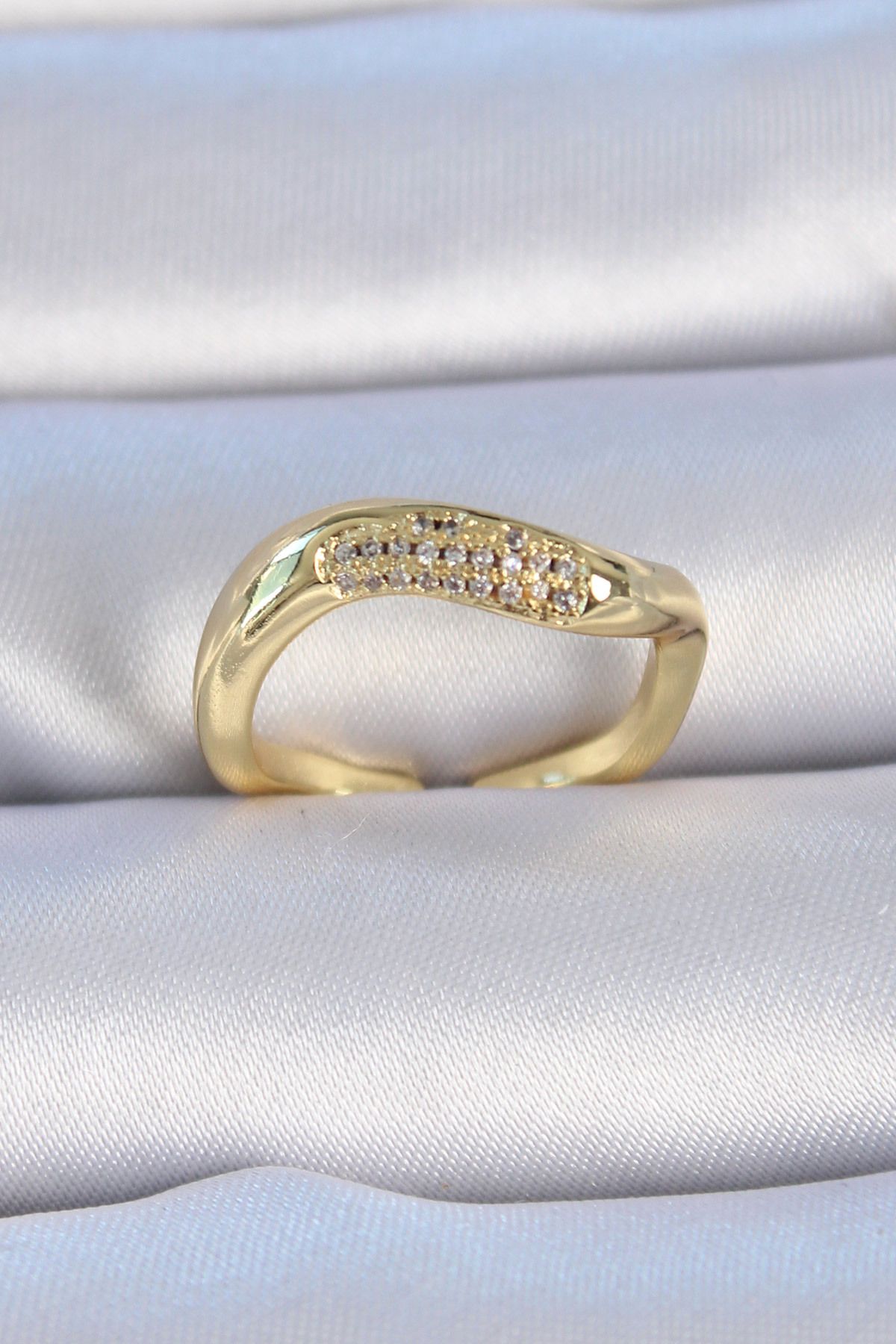 MMB Boutique Pirinç Gold Renk Zirkon Taşlı Kadın Yüzük