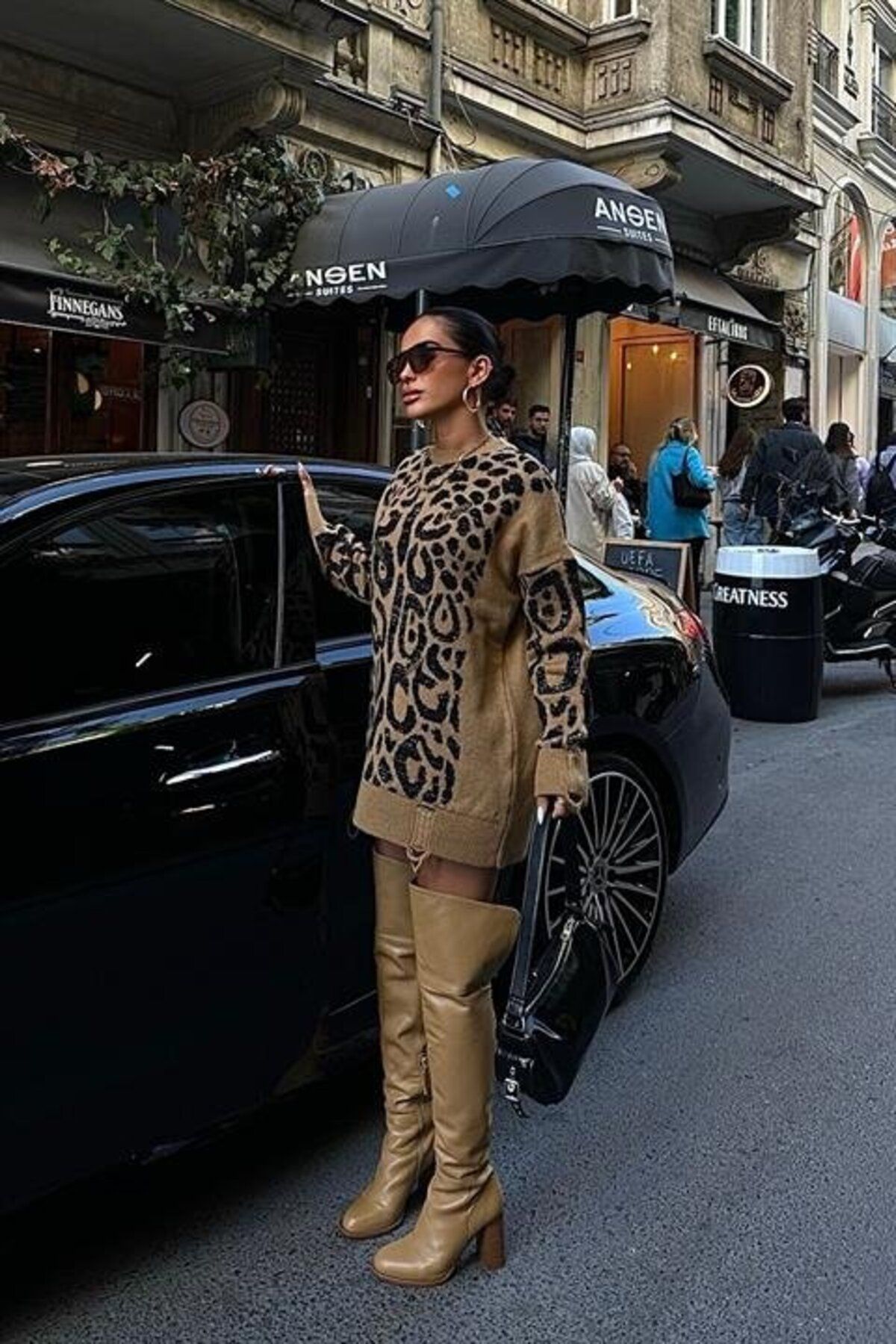 ARUZ MODA Leopar Desenli Yırtık Detaylı Kazak 1344