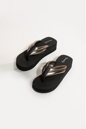 Sanart Shop Parlak Kapitone Detaylı Kalın Tabanlı Parmak Arası Kadın Plaj ve ...