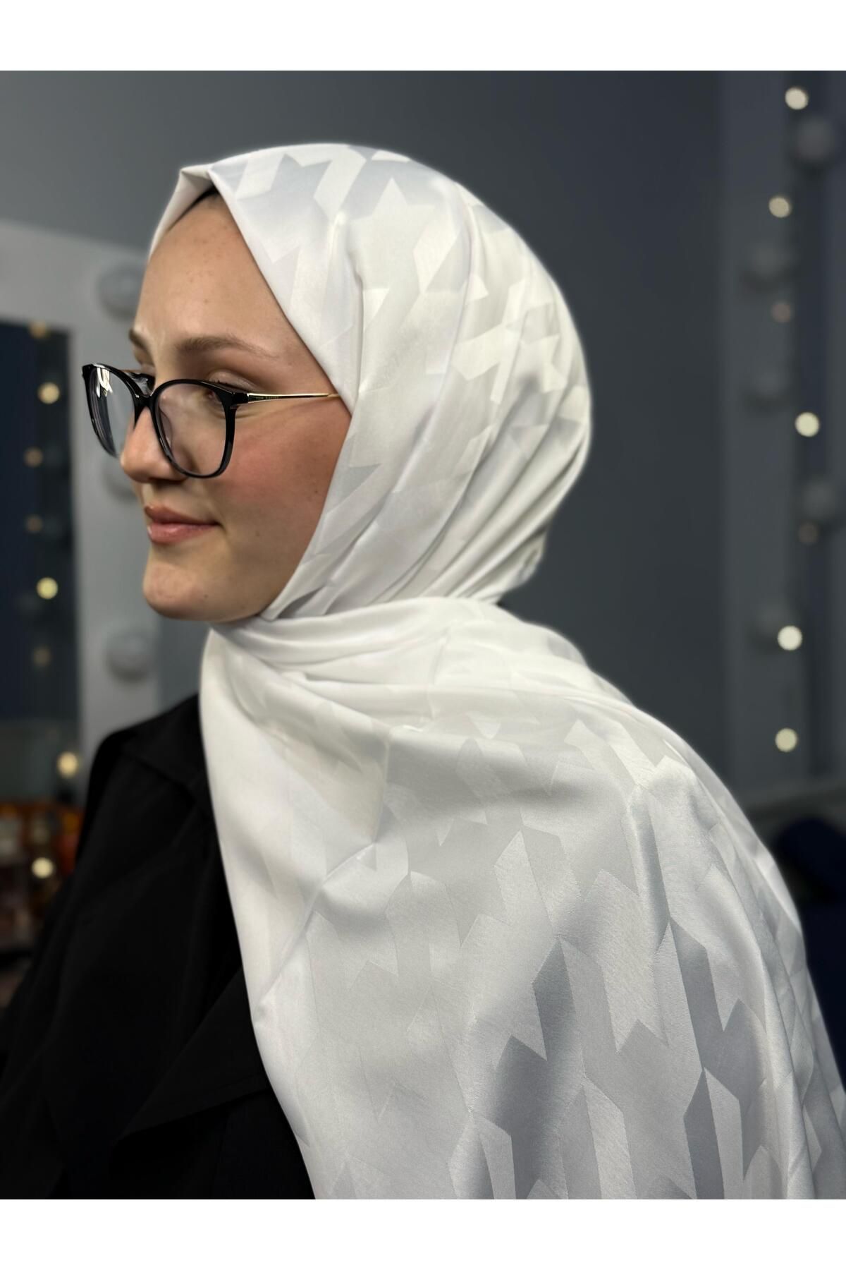 Twentytwo scarf Günlük Şal| Kaz Ayağı Desenli Şal| Desenli Şal| Jakarlı Şal| Desenli Jakarlı Şal| Pamuklu Şal