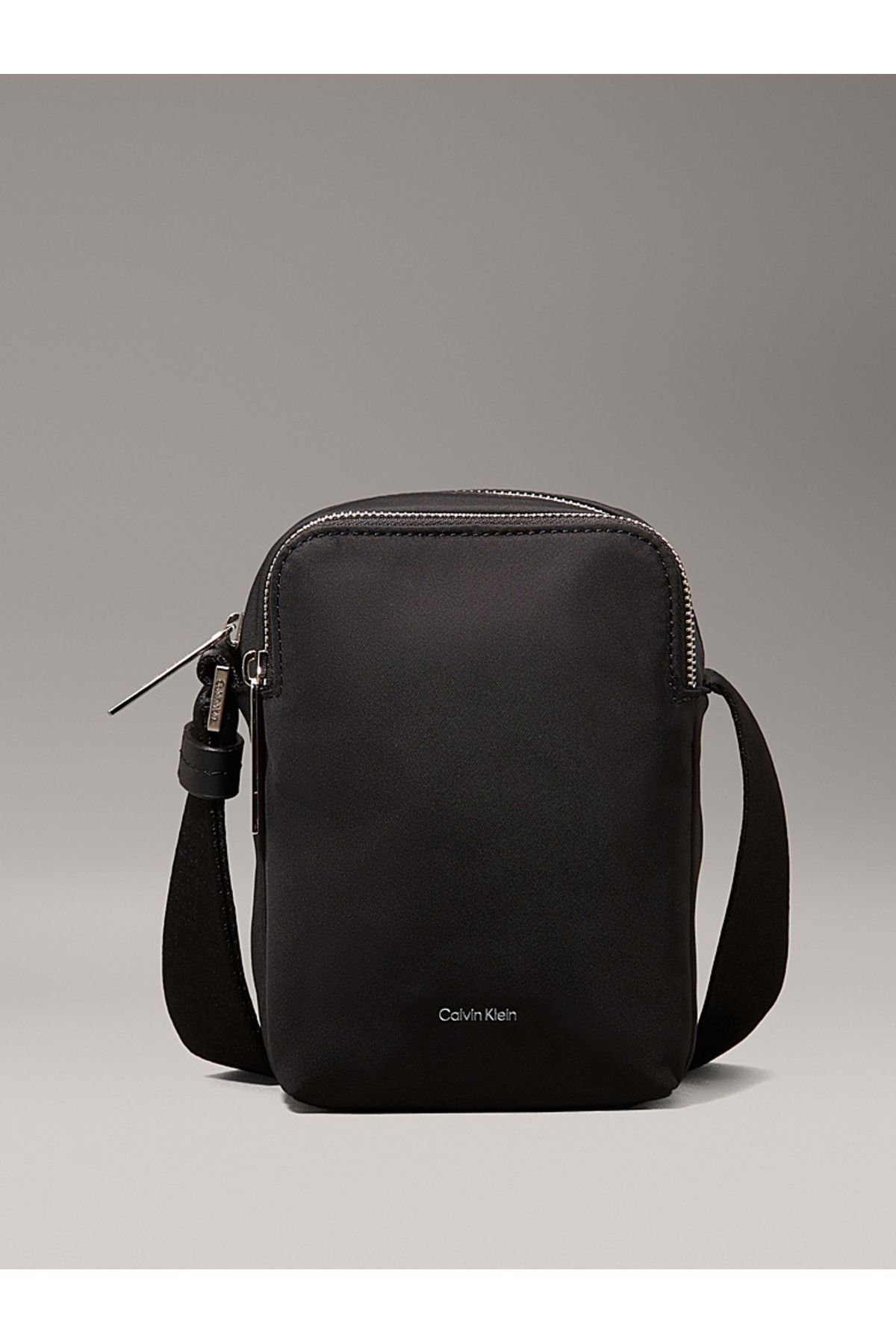 Calvin Klein Small Reporter Bag