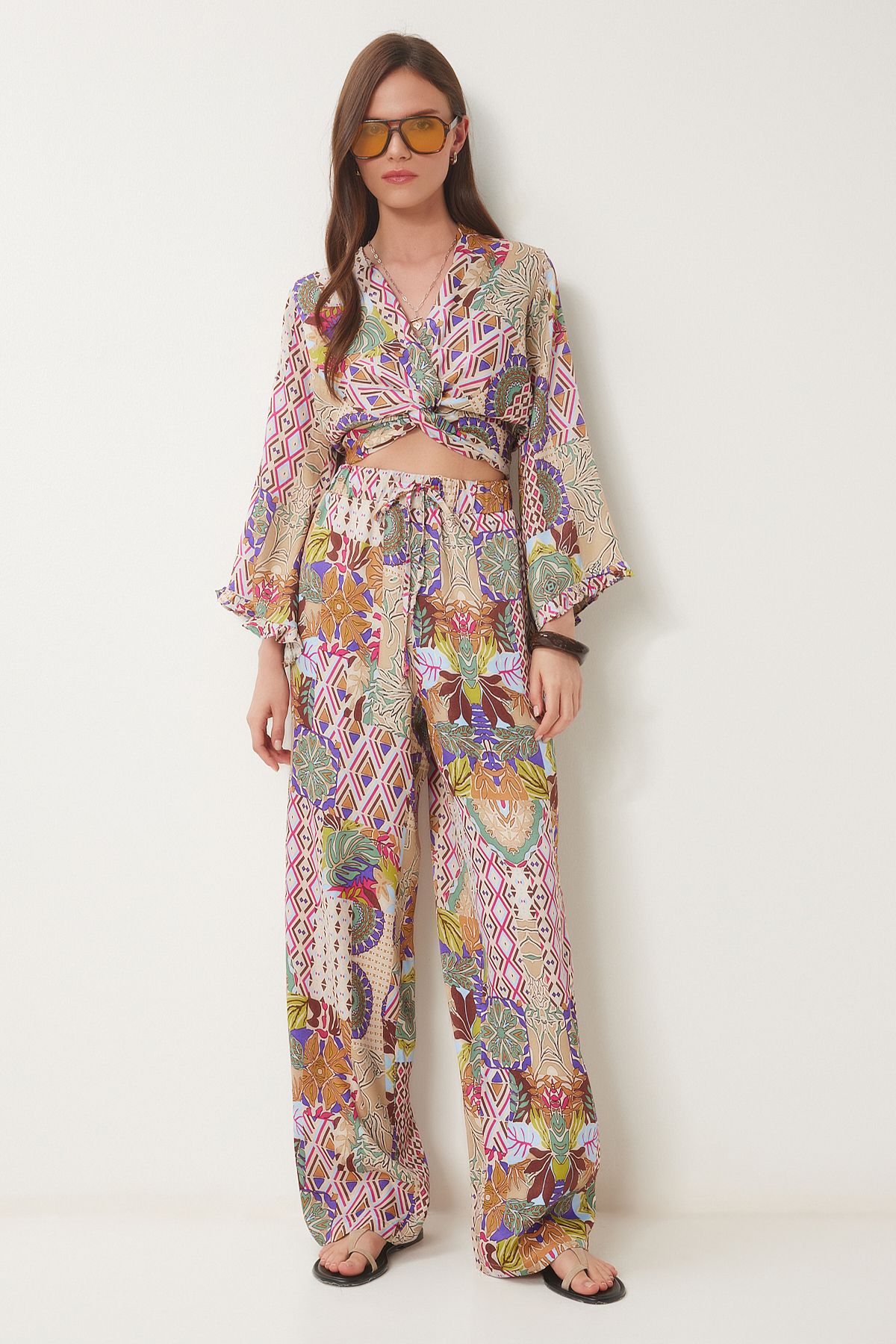 Lovelyİstanbul Desenli Saten Crop Alt Üst Takım KREM PEMBE LDP0041