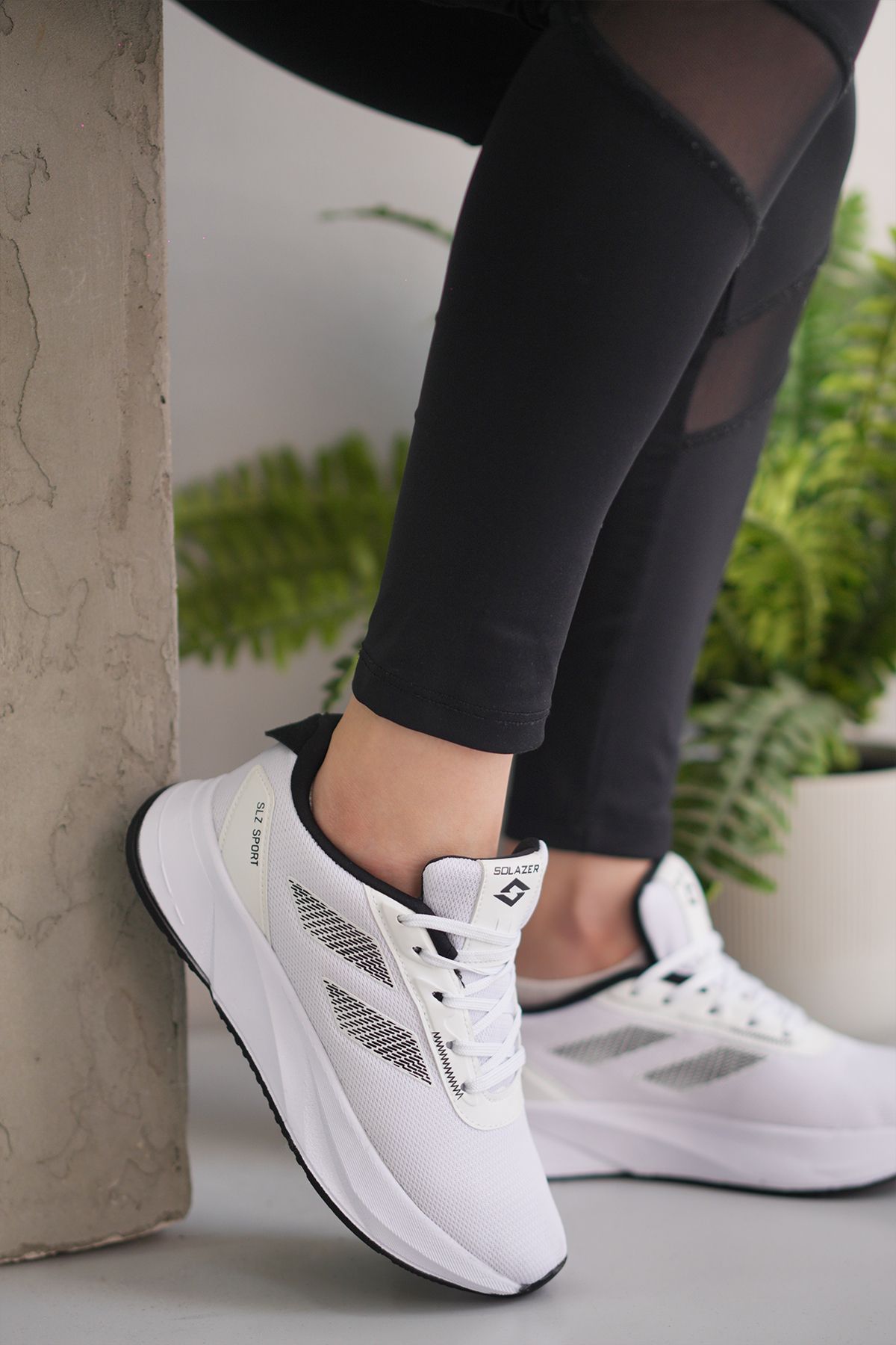 SOLAZER Kadın - Beyaz Siyah Sneaker Günlük Spor Ayakkabı 052