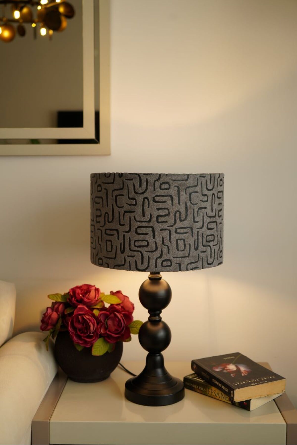 retro home design Siyah Dejavu Silindir Füme Kadife Kumaşlı Labirent Desenli Masa Lambası Abajur Salon Yatak Odası