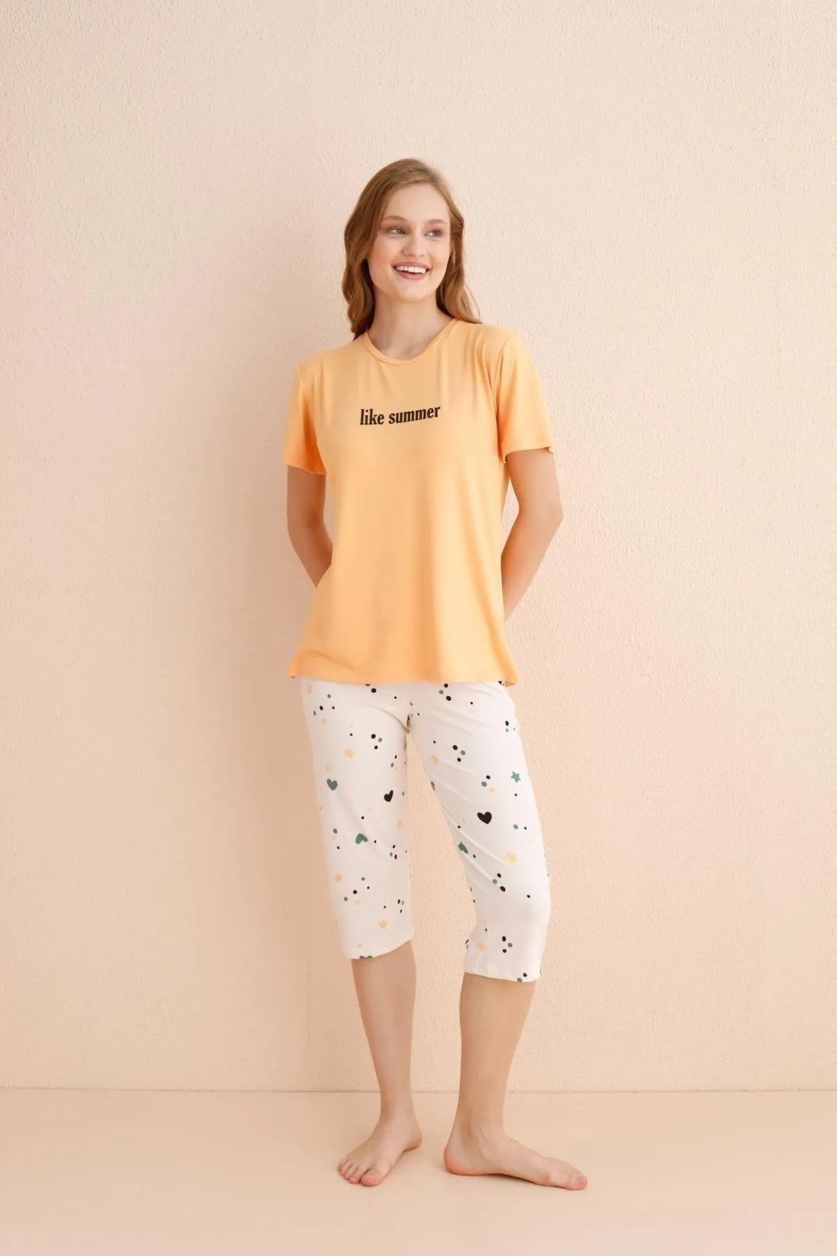 Mihra Yumuşak Dokulu Milan Kumaş Kapri Pijama Takımı