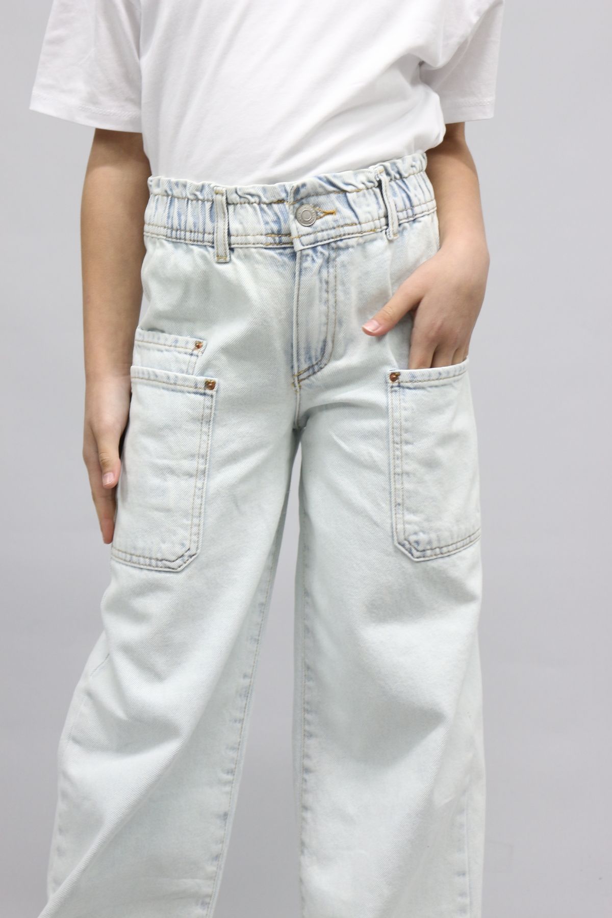 BELİ LASTİKLİ CEP DETAYLI JEANS KIZ PANTOLONU