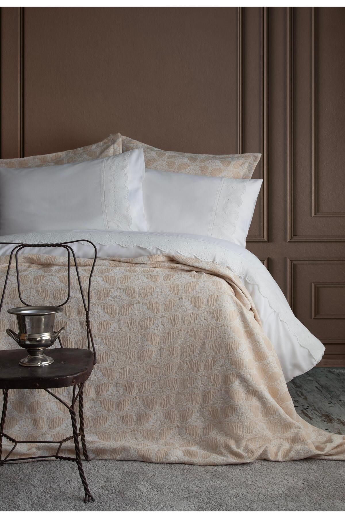 APRICITAS ÇİFT KİŞİLİK YATAK ÖRTÜSÜ NEVRESİM SET MADRID BEIGE - YATAK ORTUSU