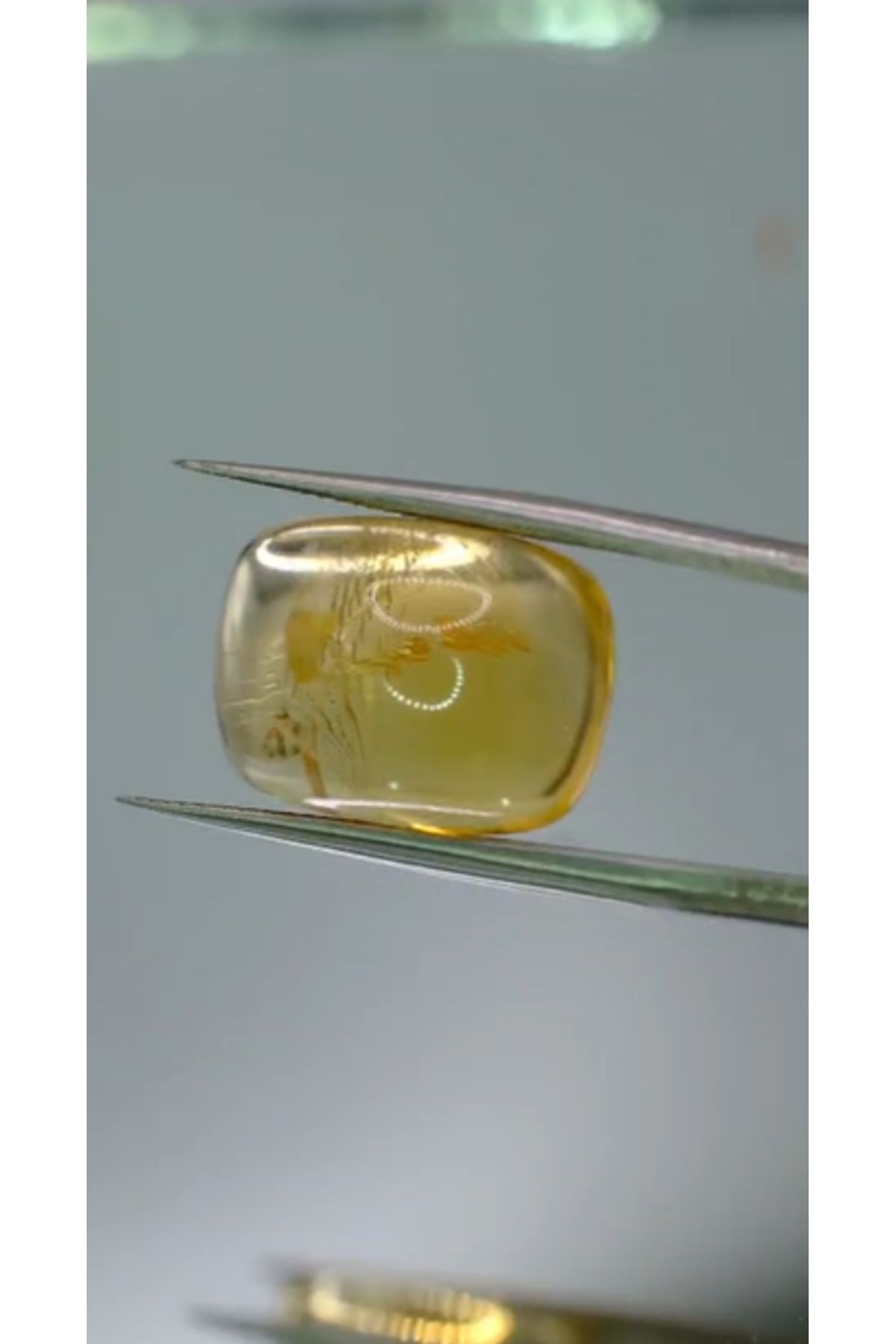 Aries 13.75ct 15.8x12mm Oval Cabachon Natural Citrine