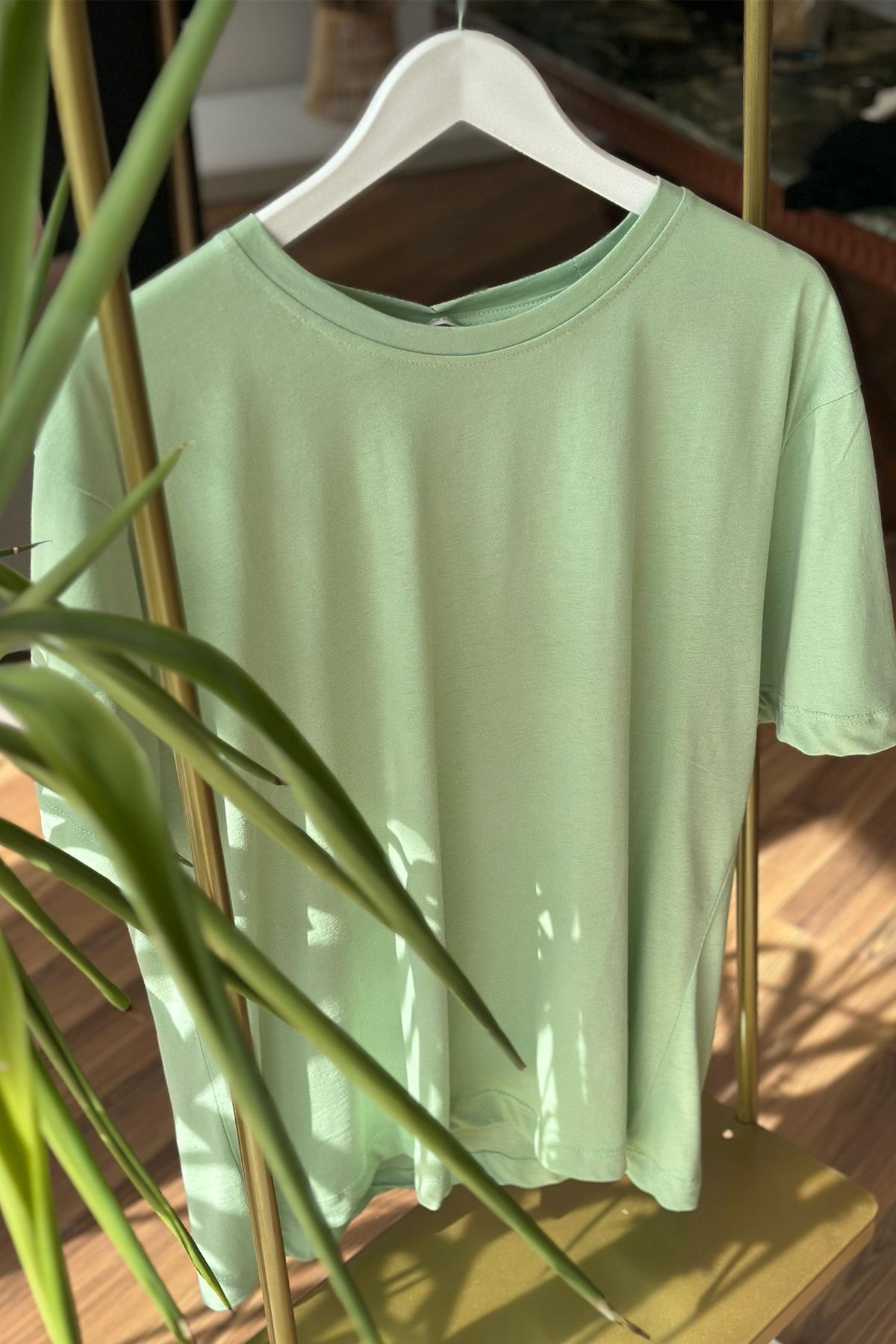 Unique Boutique Yeşil Bisiklet Yaka Pamuklu Oversize Tshirt