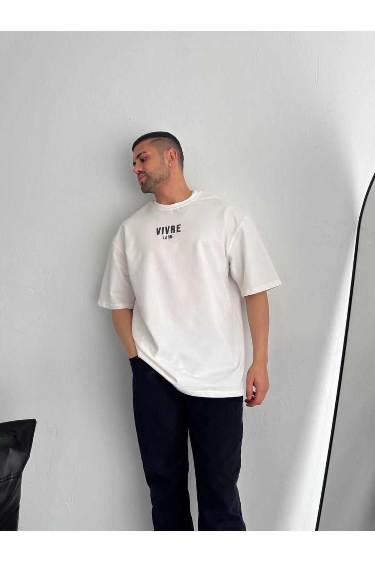 GIANTSTORE Erkek Vivre La Vie Gül Baskılı Oversize Beyaz Tshirt