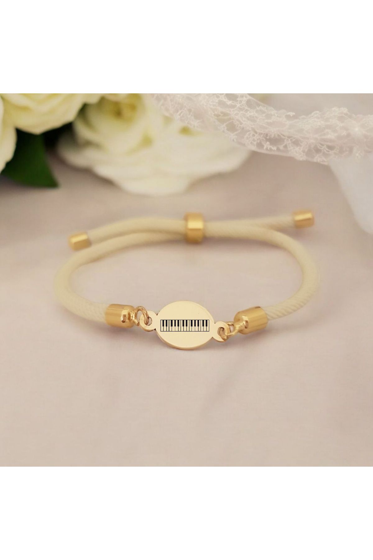 ARCHINO GOLD 14 Ayar Altın Plakalı Bayanlara Özel Oval Motifli Ve Örgülü Piyano Bilekliği-424sembol-beyaz