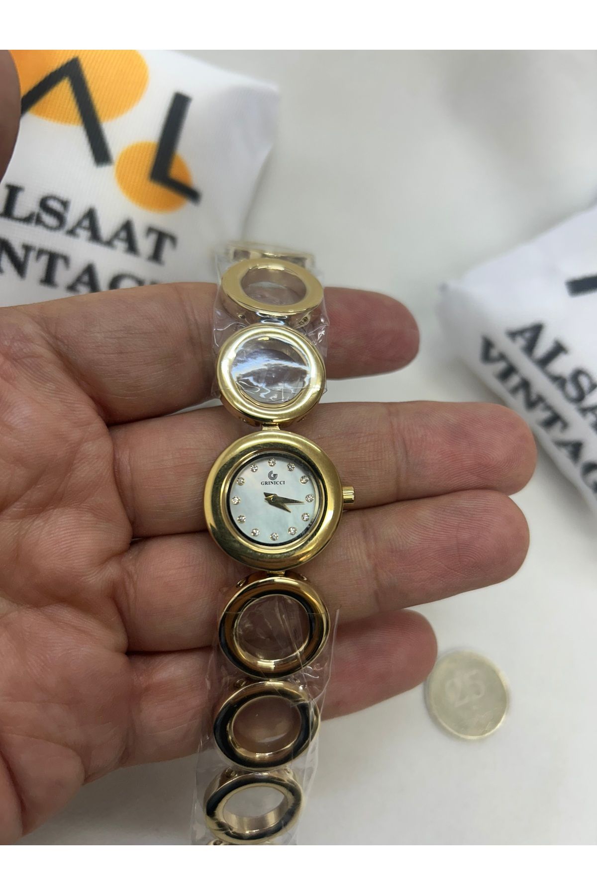 Revello Grinicci Vintage kadın saati