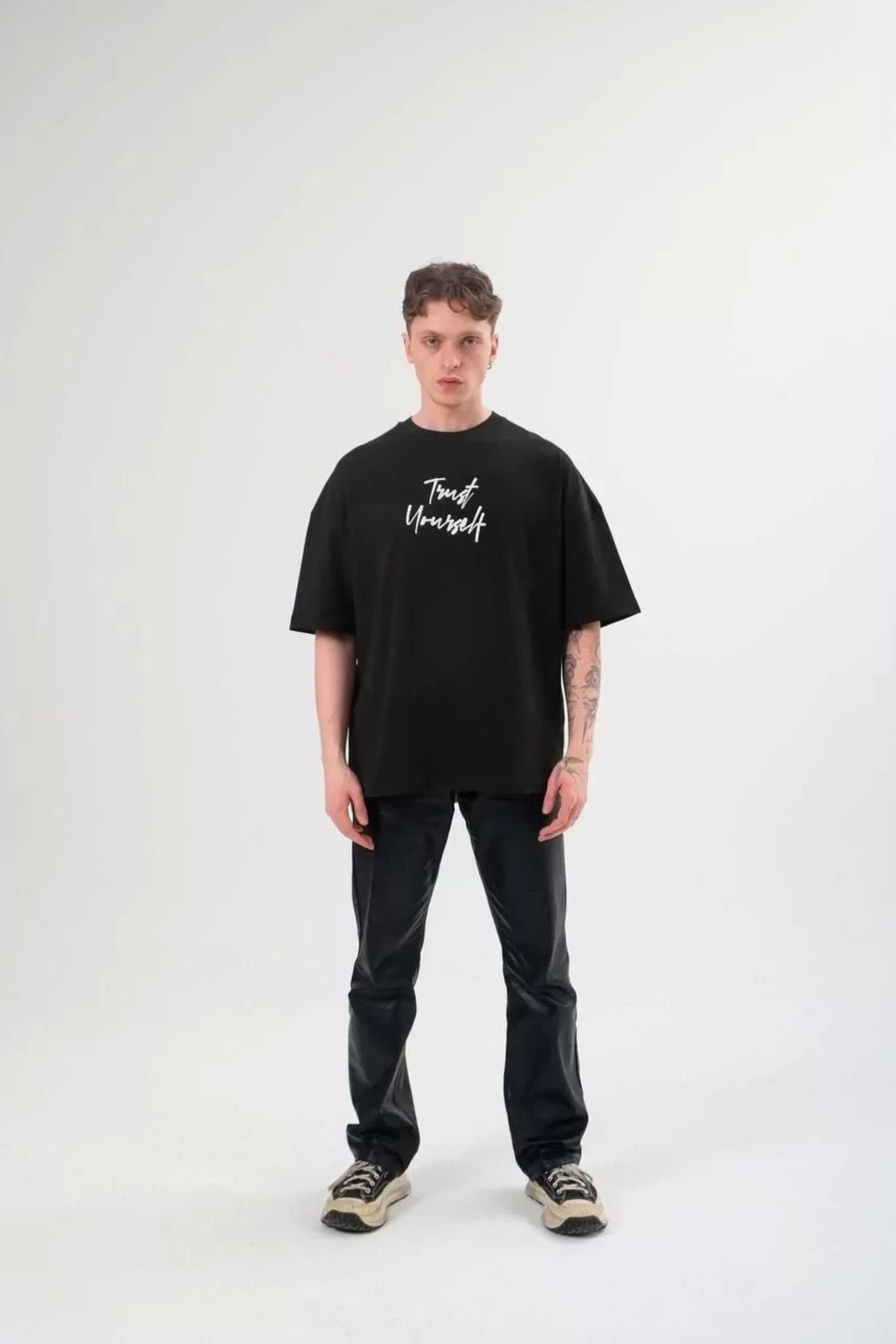 CVS Unisex Bisiklet Yaka Baskılı Oversize T-Shirt - Siyah