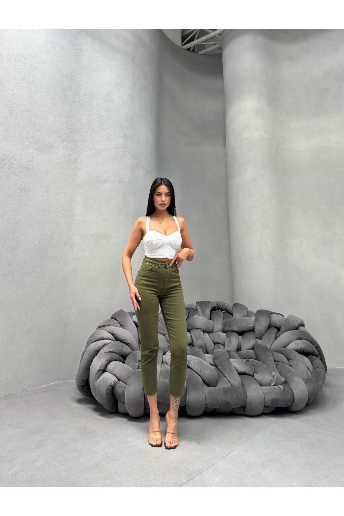 Pelin Jeans MOM JEANS PAÇA KESİK YEŞİL (LİKRALI)