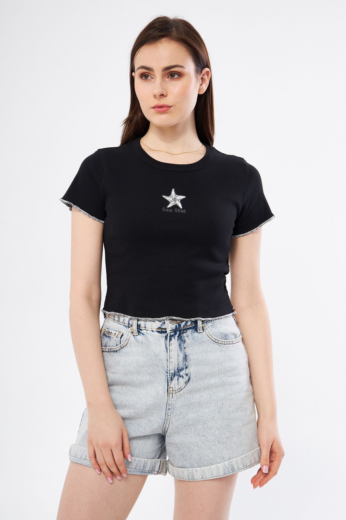 TeksKey Kadın Sea Star Nakışlı Desenli Kısa Kollu Organik Pamuklu Bisiklet Yaka Crop T-shirt