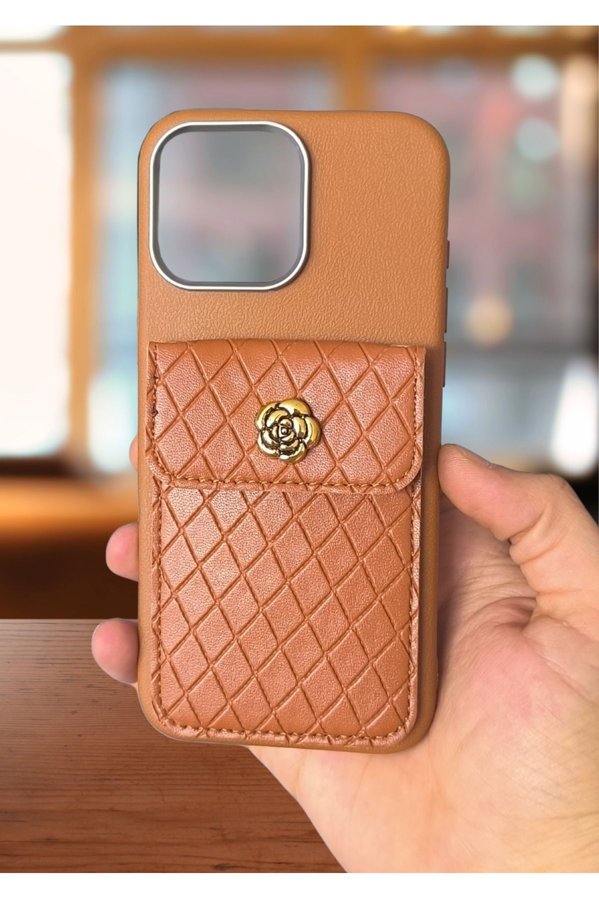 BCASE İphone 16 Pro Çantalı Boyun Askılı Kılıf