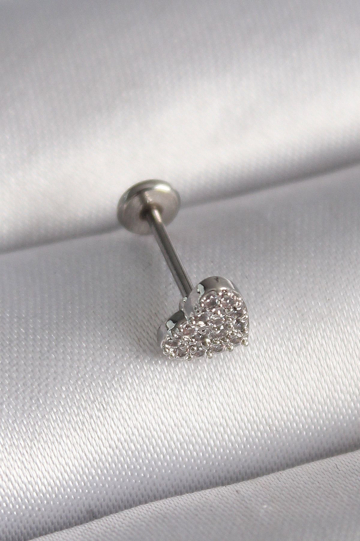 Maristas Çelik Gümüş Renk Zirkon Taşlı Kalp Model Tragus Piercing