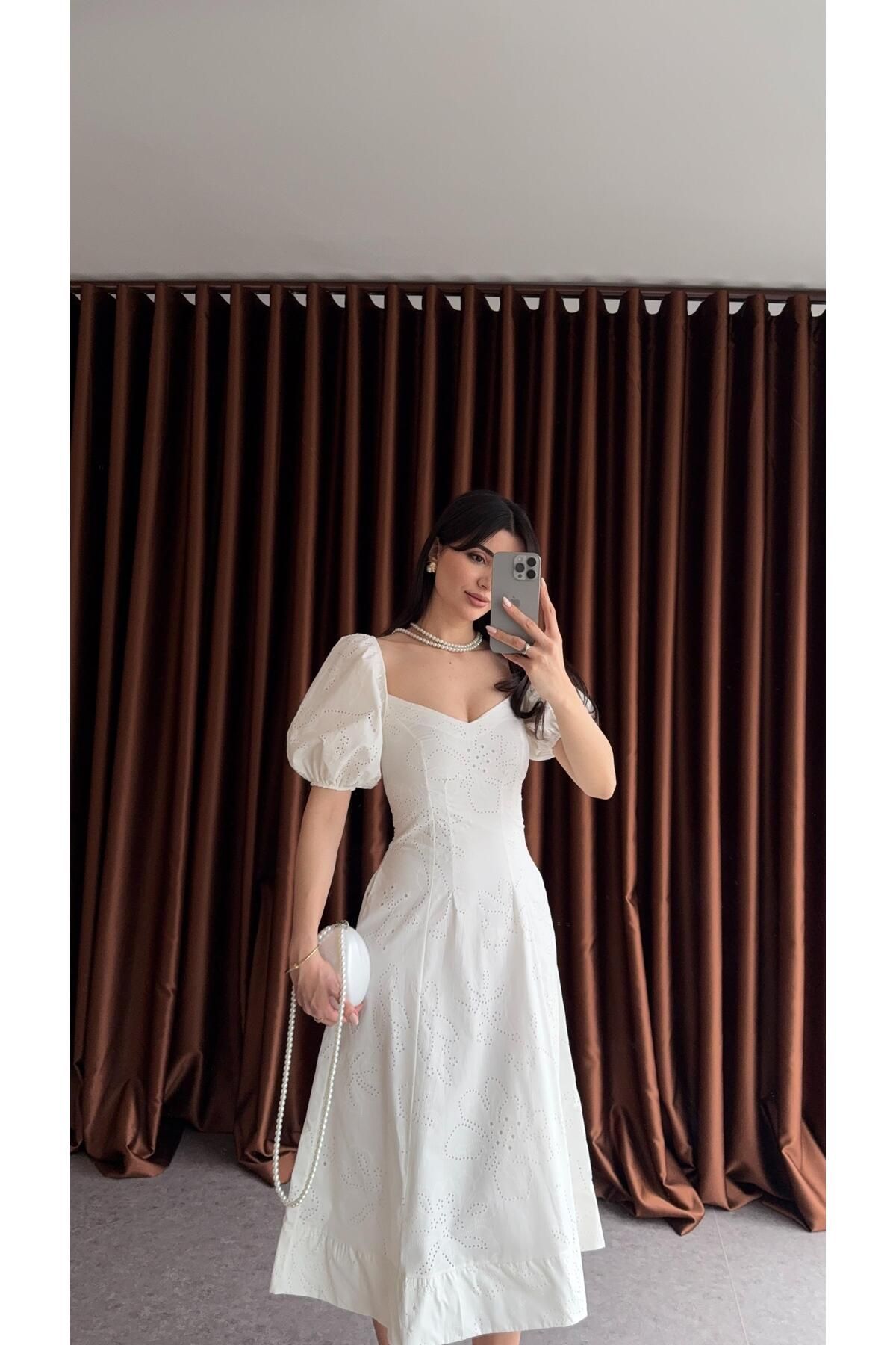 HAZELANNA V Göğüs Detaylı Beyaz Elbise