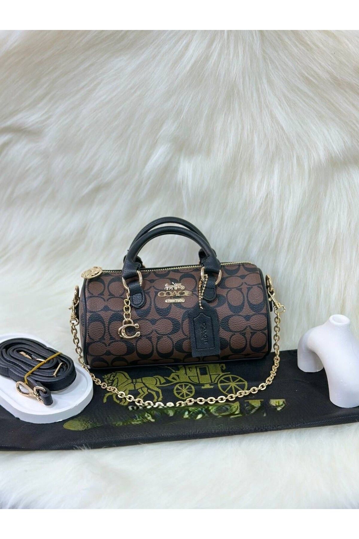 LEAUDER WOMEN ANNELER GÜNÜNE ÖZEL HEDİYE PAKETLİ ASKILI METAL AKSESUARLI TOZ TORBALI COAC-HH EL VE OMUZ ÇANTASI