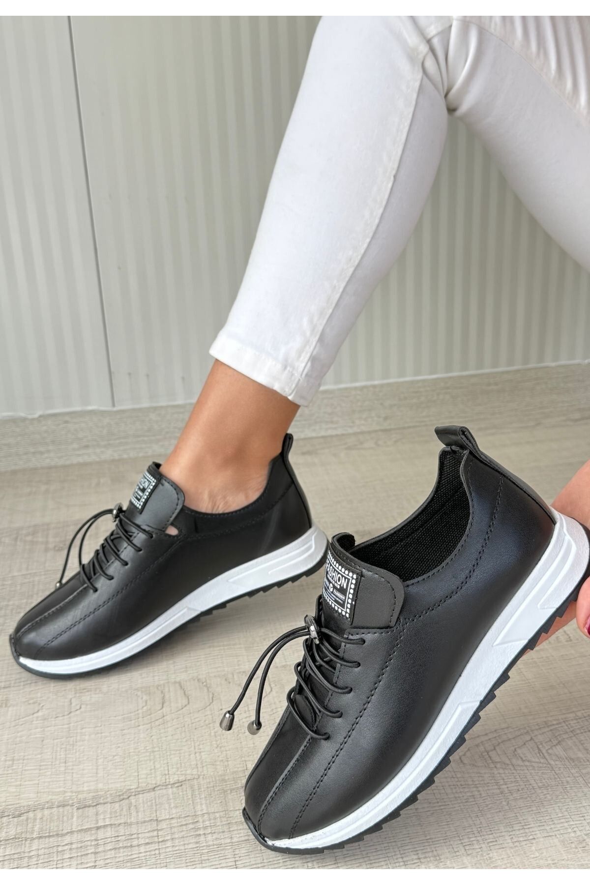 pabucmarketi Siyah Suni Deri Bağcıklı Kadın Sneaker Ayakkabı