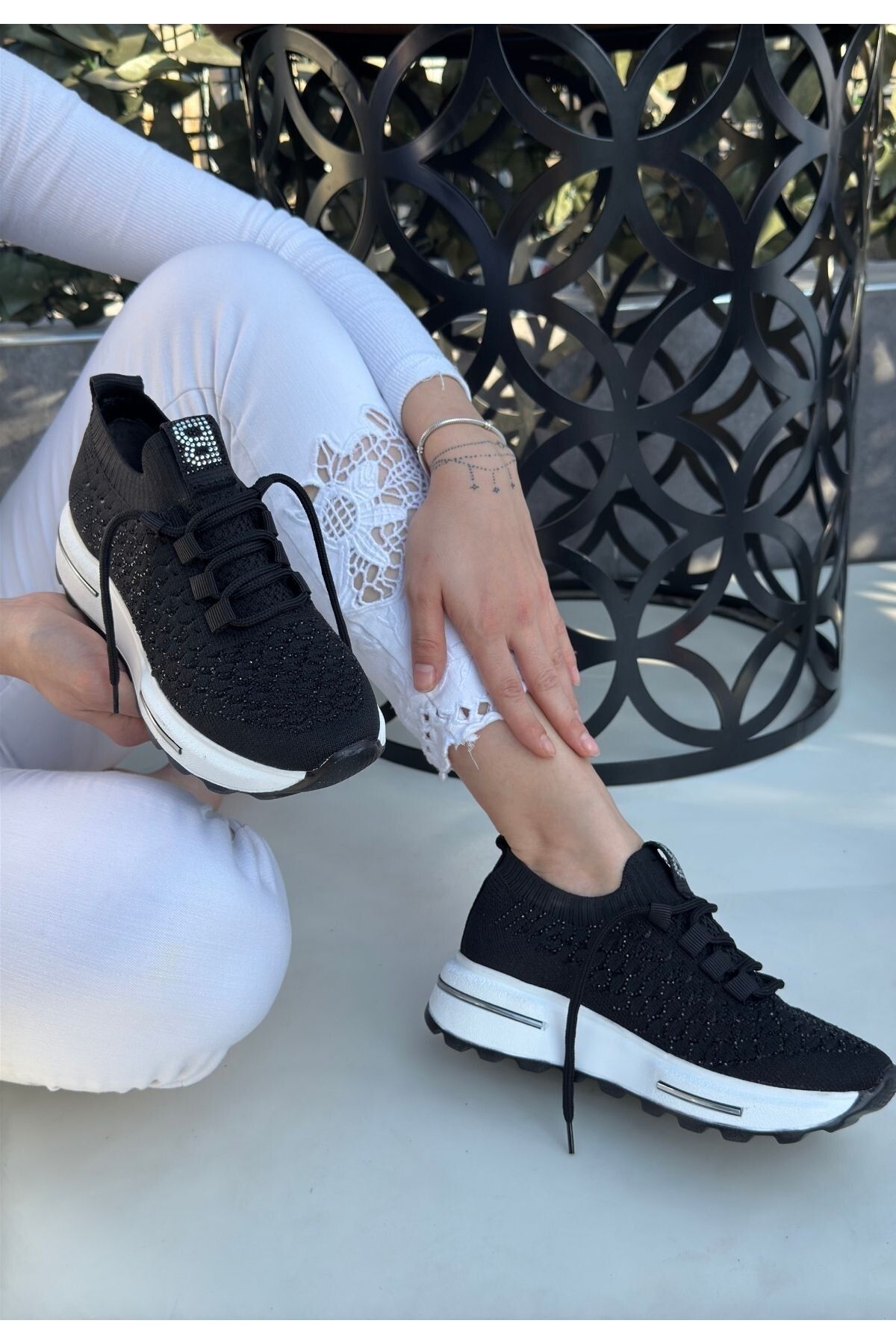 pabucmarketi Siyah Triko Boncuk İşlemeli Kadın Sneaker Ayakkabı