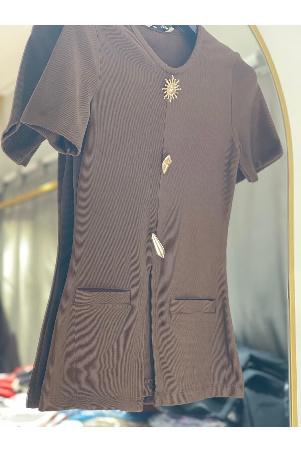 PEUR COLLECTION Triko Gold Düğmeli Kısa Kol Bluz-L - KAHVERENGİ
