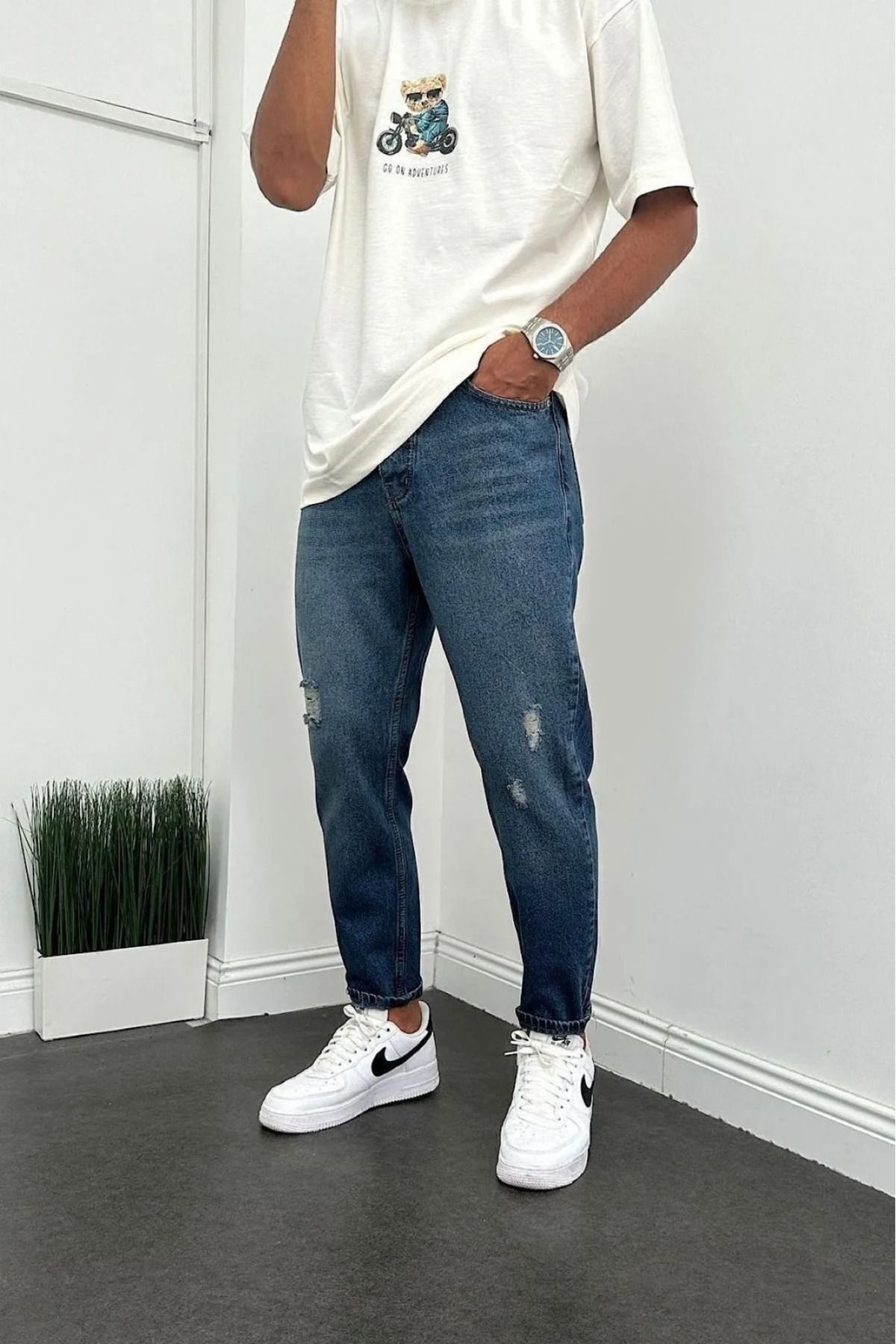 G Wear Koyu Mavi Taşlamalı Yırtık Model Boyfriend Kot Pantalon