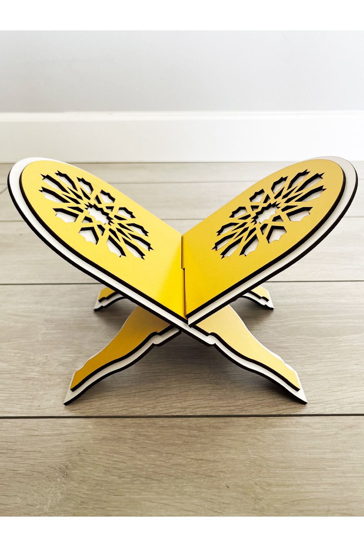 MinikButik AHŞAP RENKLİ ÇOCUK RAHLESİ (15X25 )