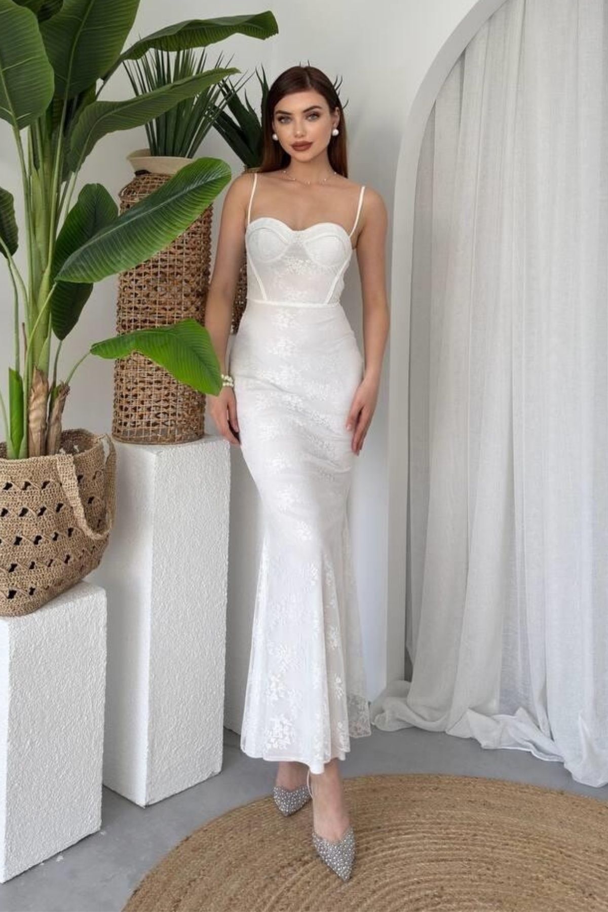 Orihime Kadın İp Askılı Dantel İşlemeli Balık Model Elbise