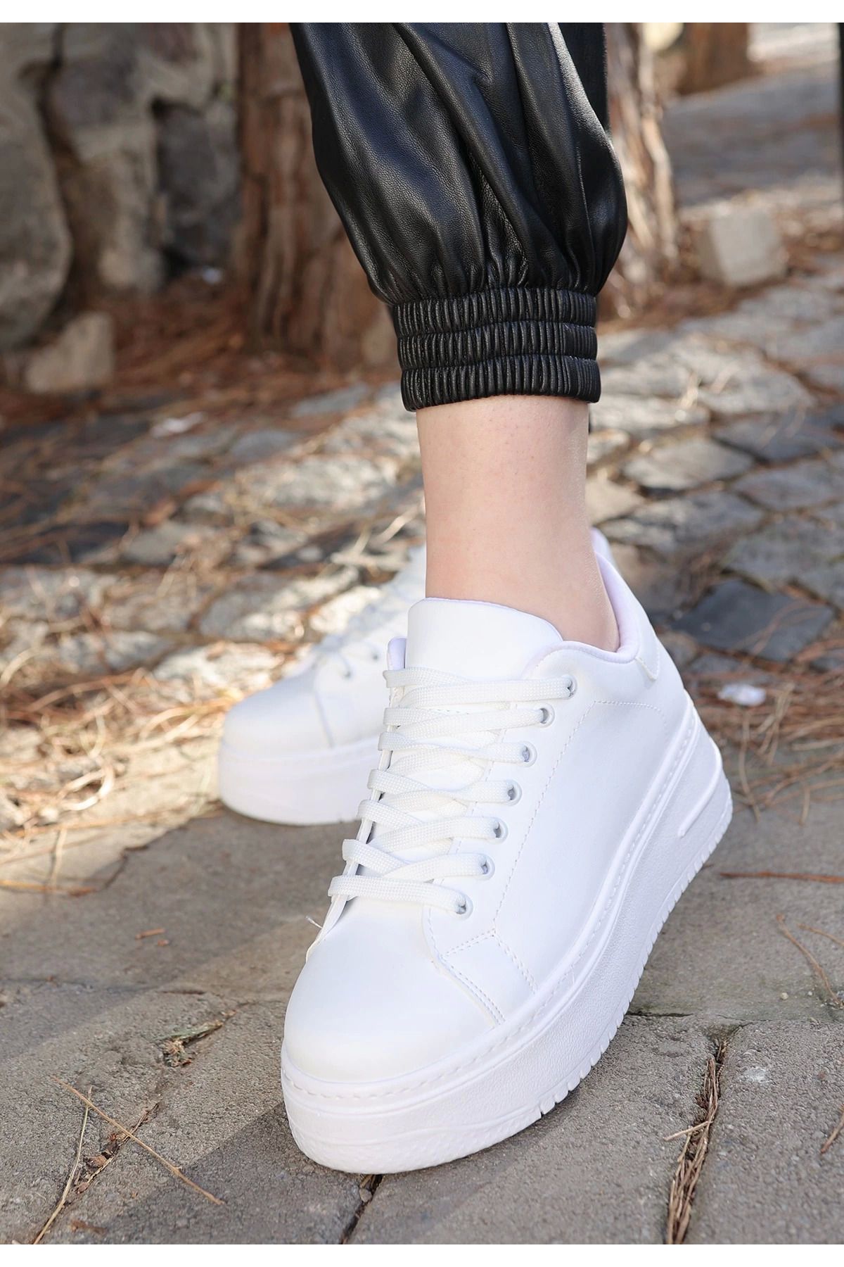 Shop58 Leran Beyaz Cilt Bağcıklı Spor Ayakkabı