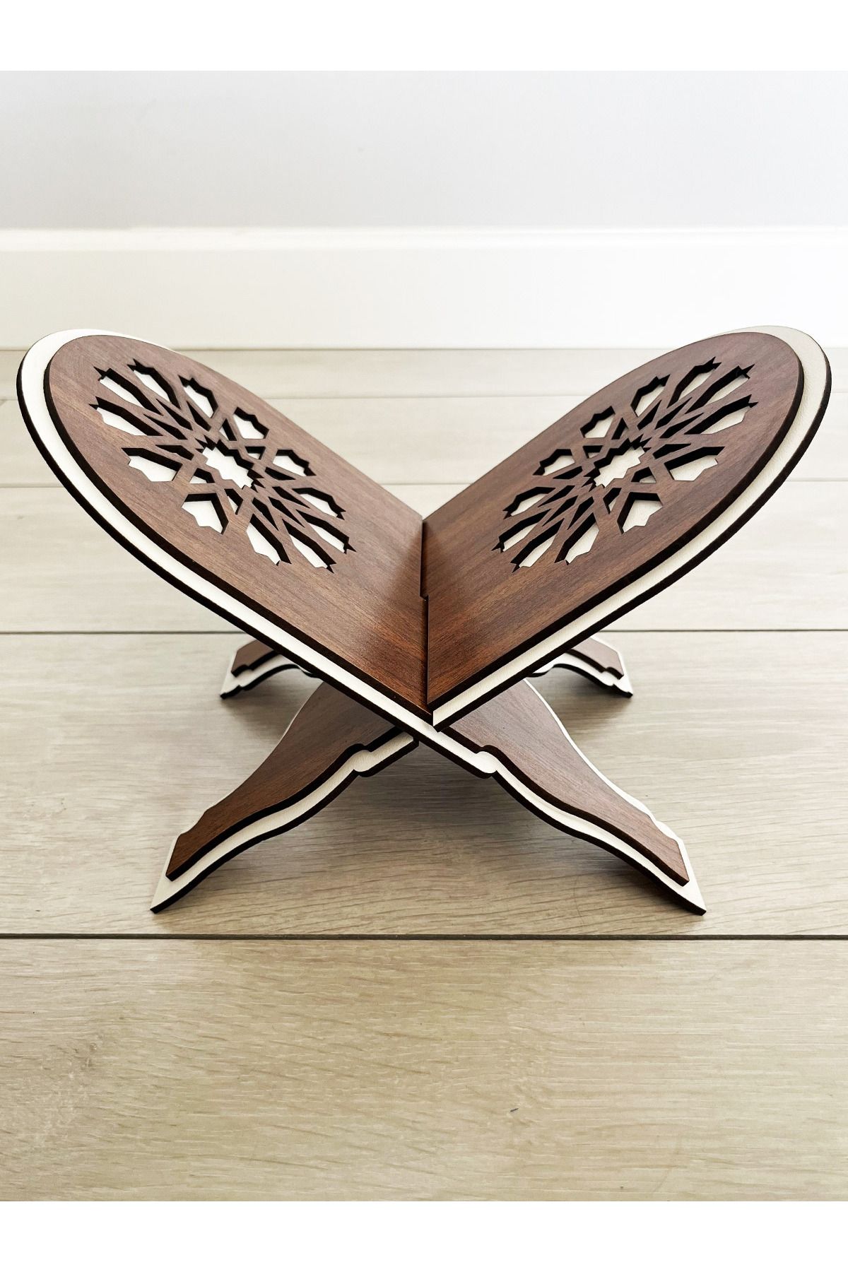 MinikButik AHŞAP RENKLİ ÇOCUK RAHLESİ (15X25 )