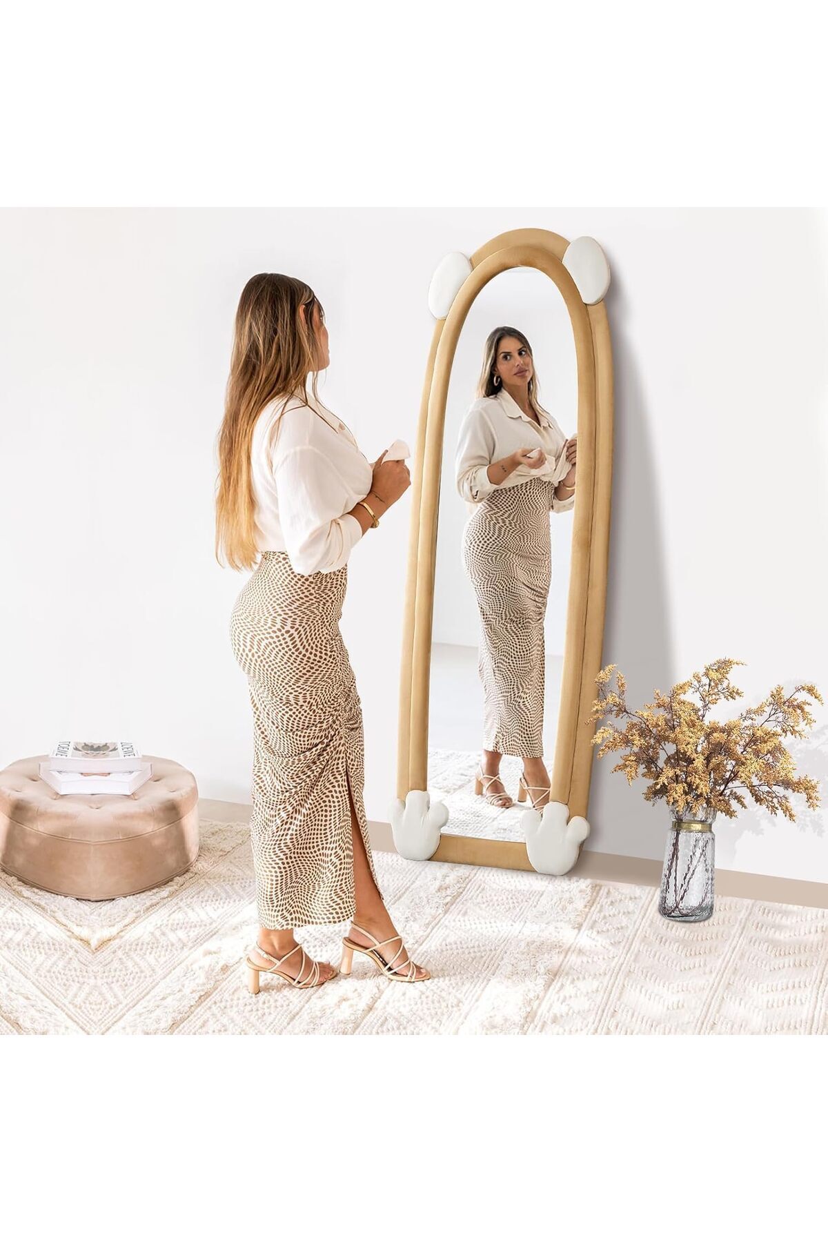 Generica-En Zone Store Floor Mirrors with a modern cartoon design that adds an aesthetic touch and a touch of warmth in the shape of a bear, 160 length x 60 width cm 7