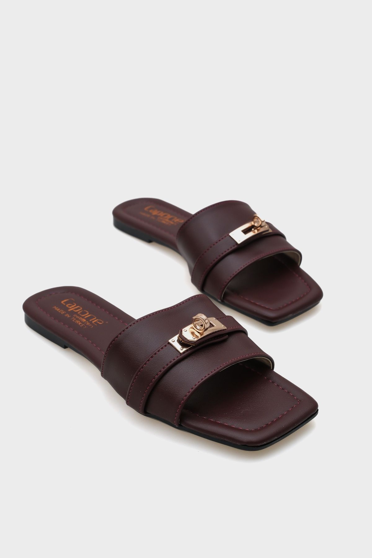 Capone Outfitters Kim Kadın Terlik