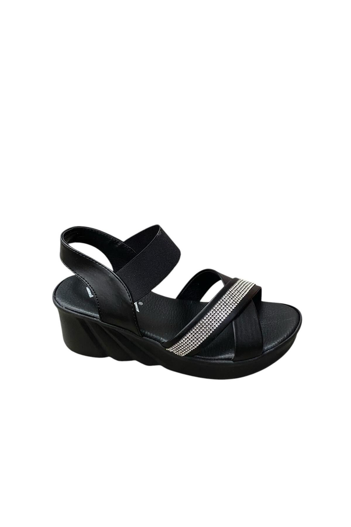 Voga Kadın Dolgu Topuk Sandalet