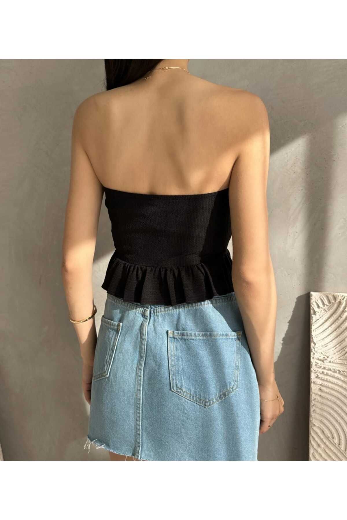zienna Yakası Gül Detaylı Fırfırlı Crop Bluz