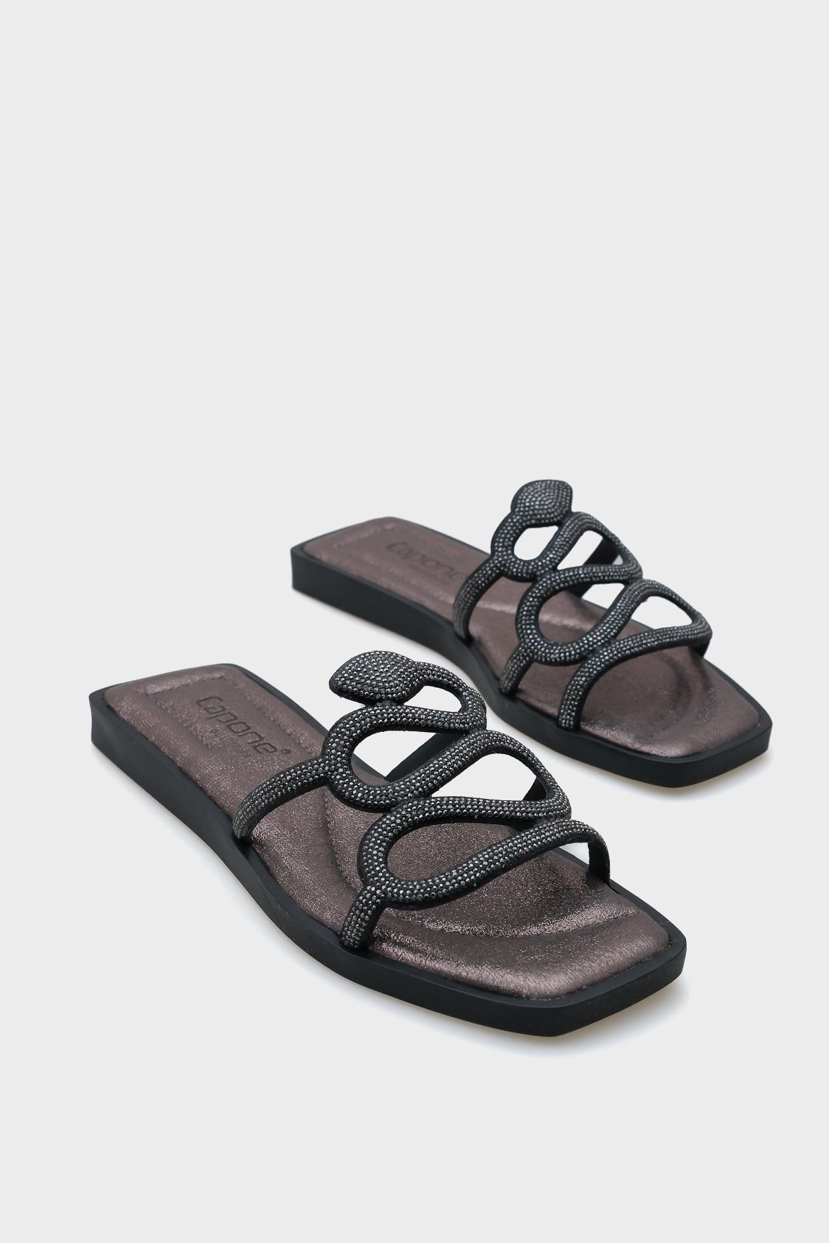 Capone Outfitters-Lara Stone Hausschuhe 1